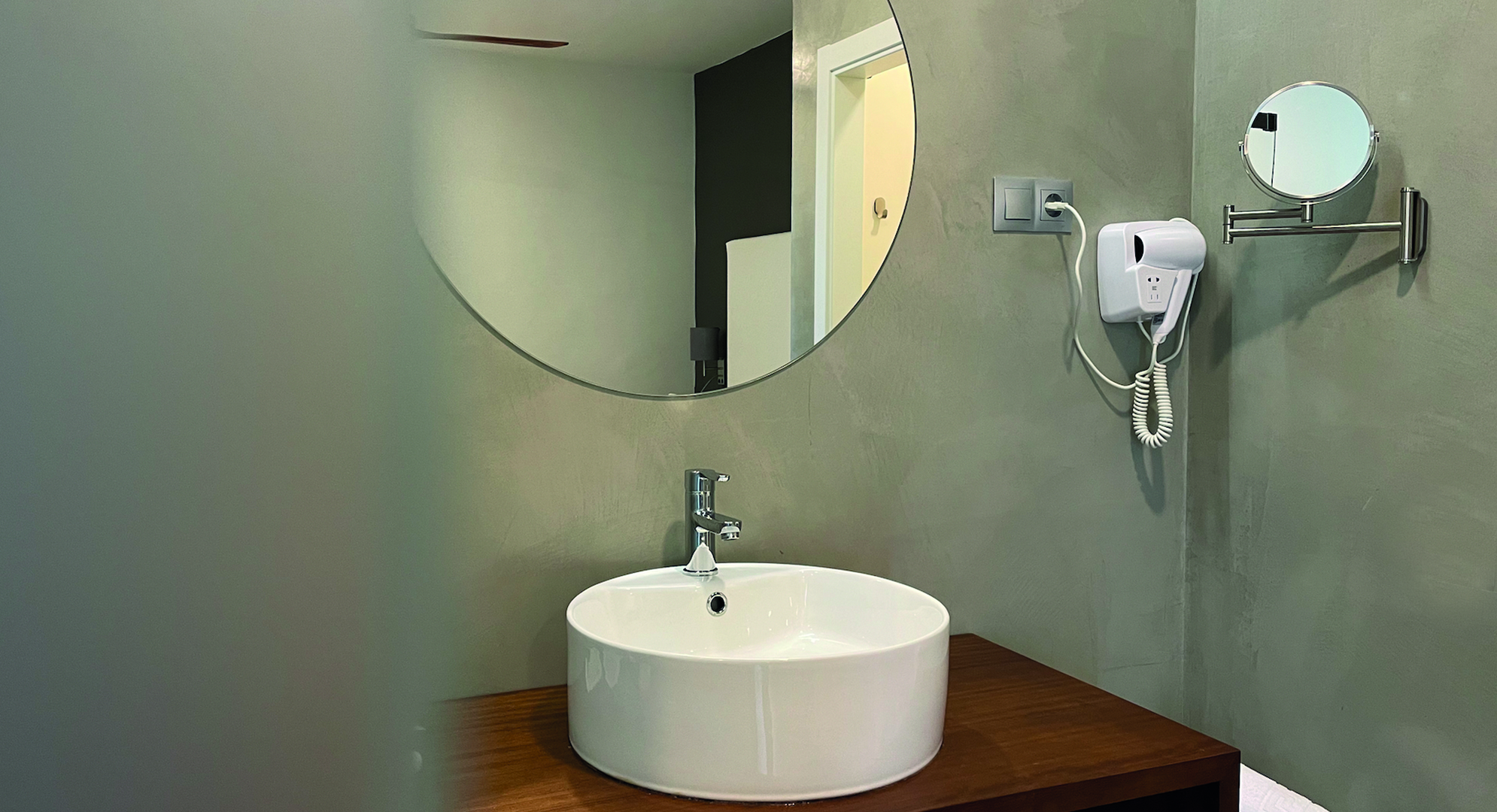 Double or Twin Deluxe Land View