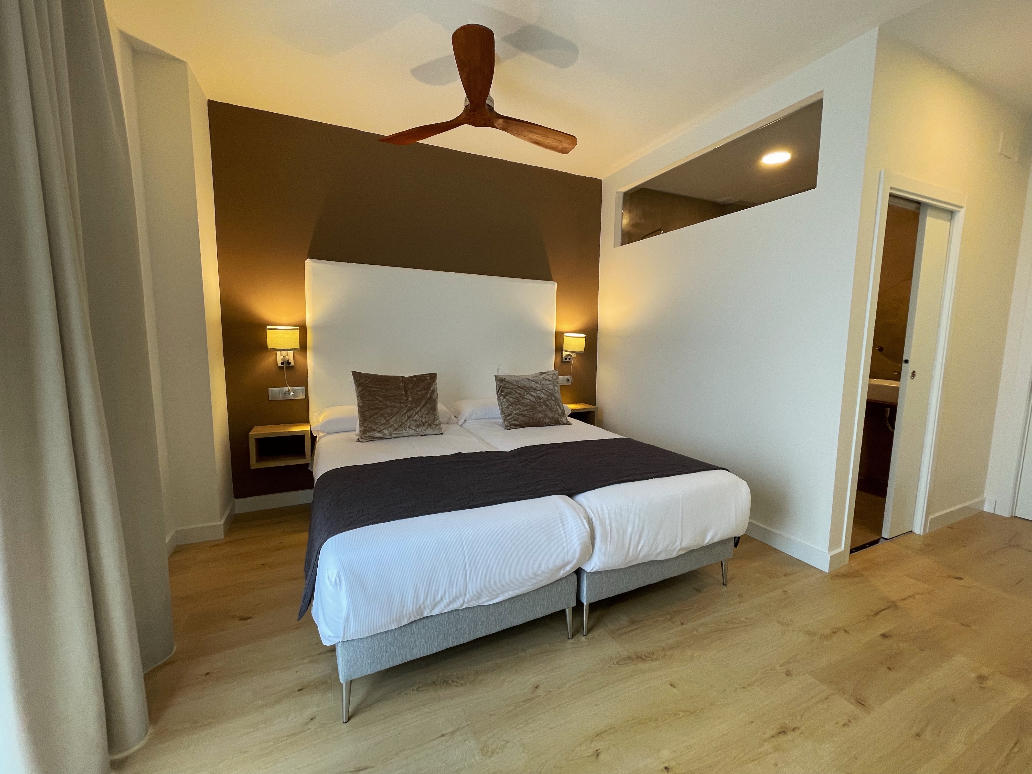 Double Single Deluxe