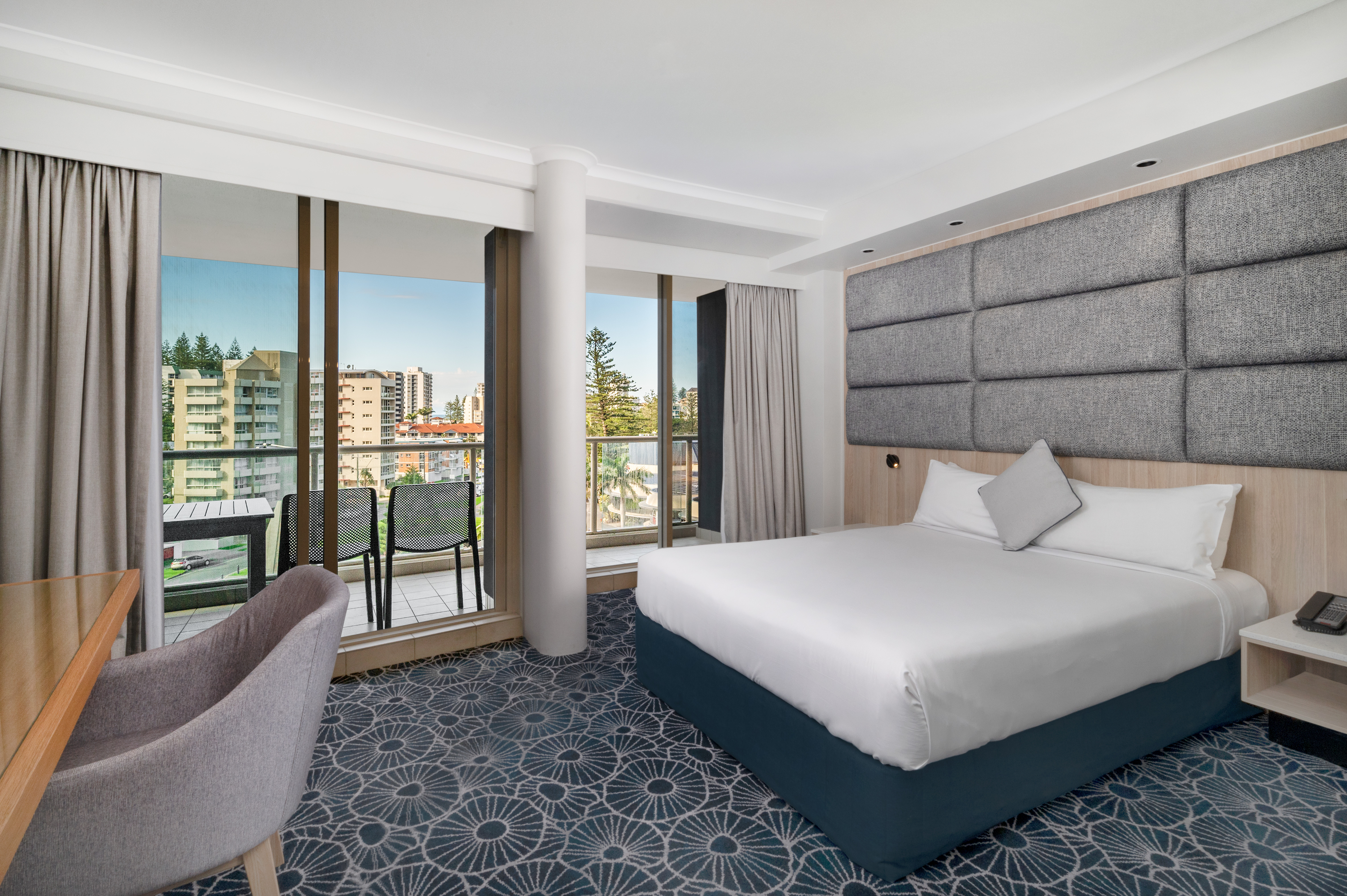 Apartment Queen Size Bed