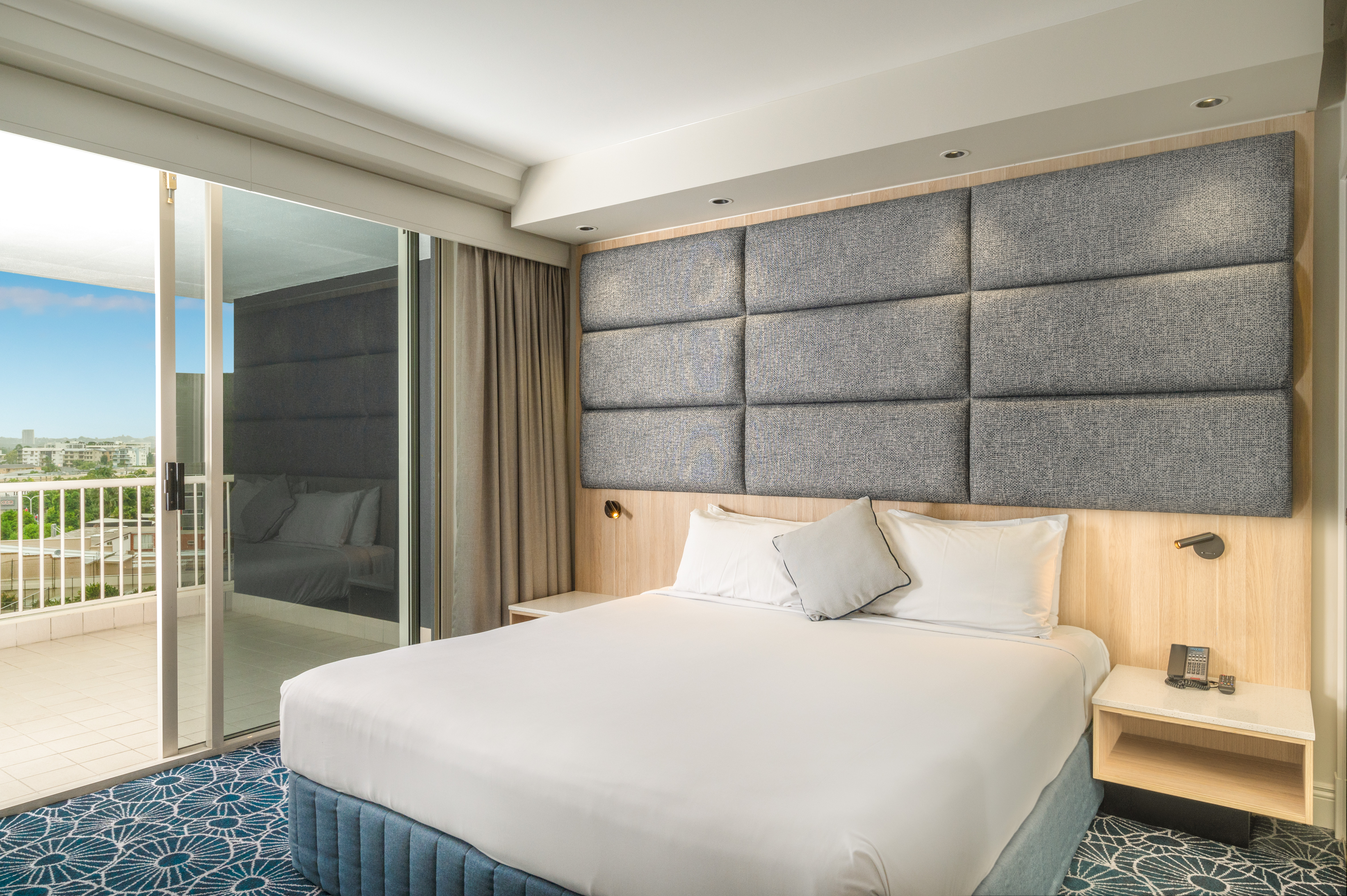 Suite Deluxe King Bed