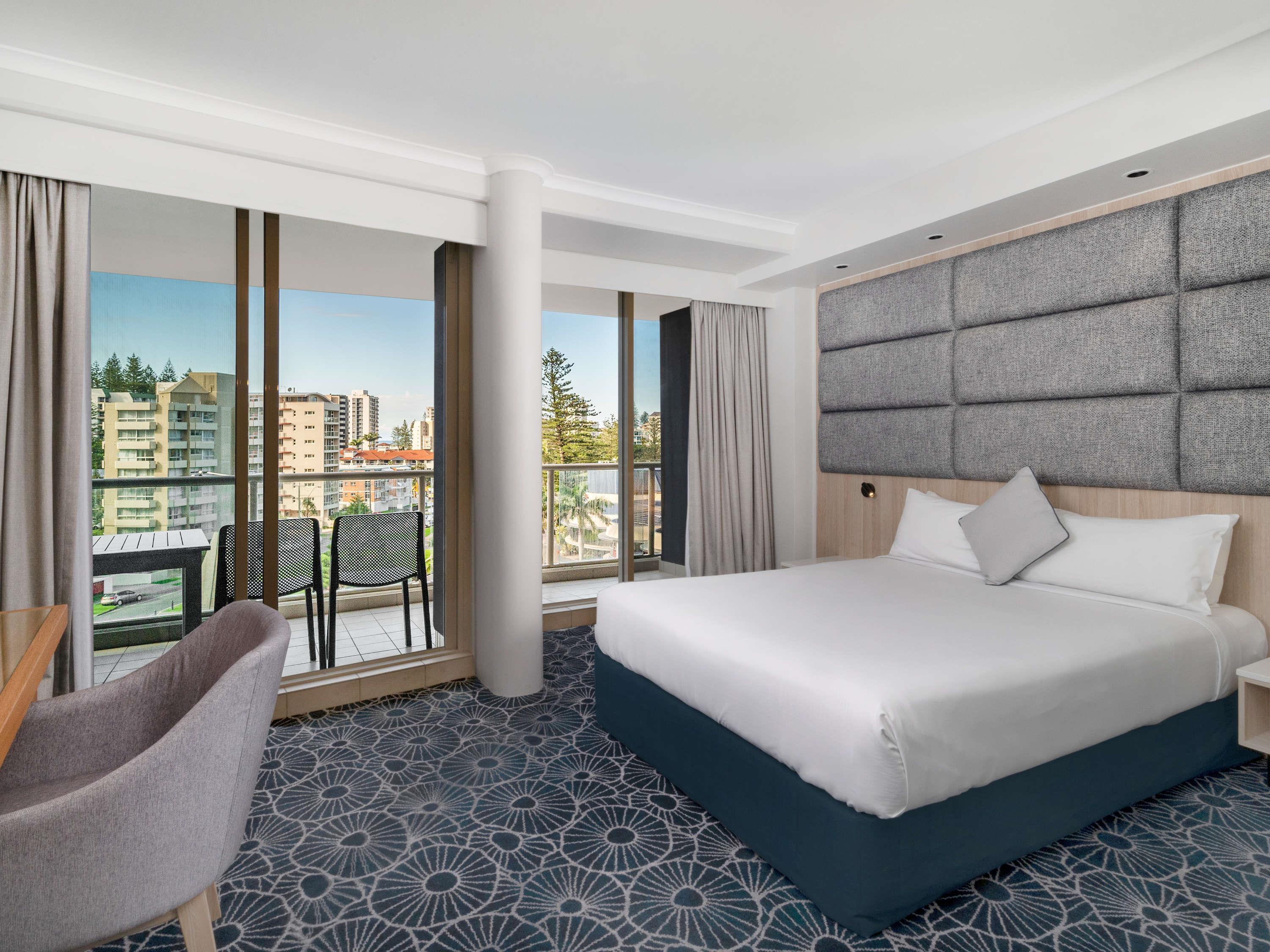 Apartment Queen Size Bed