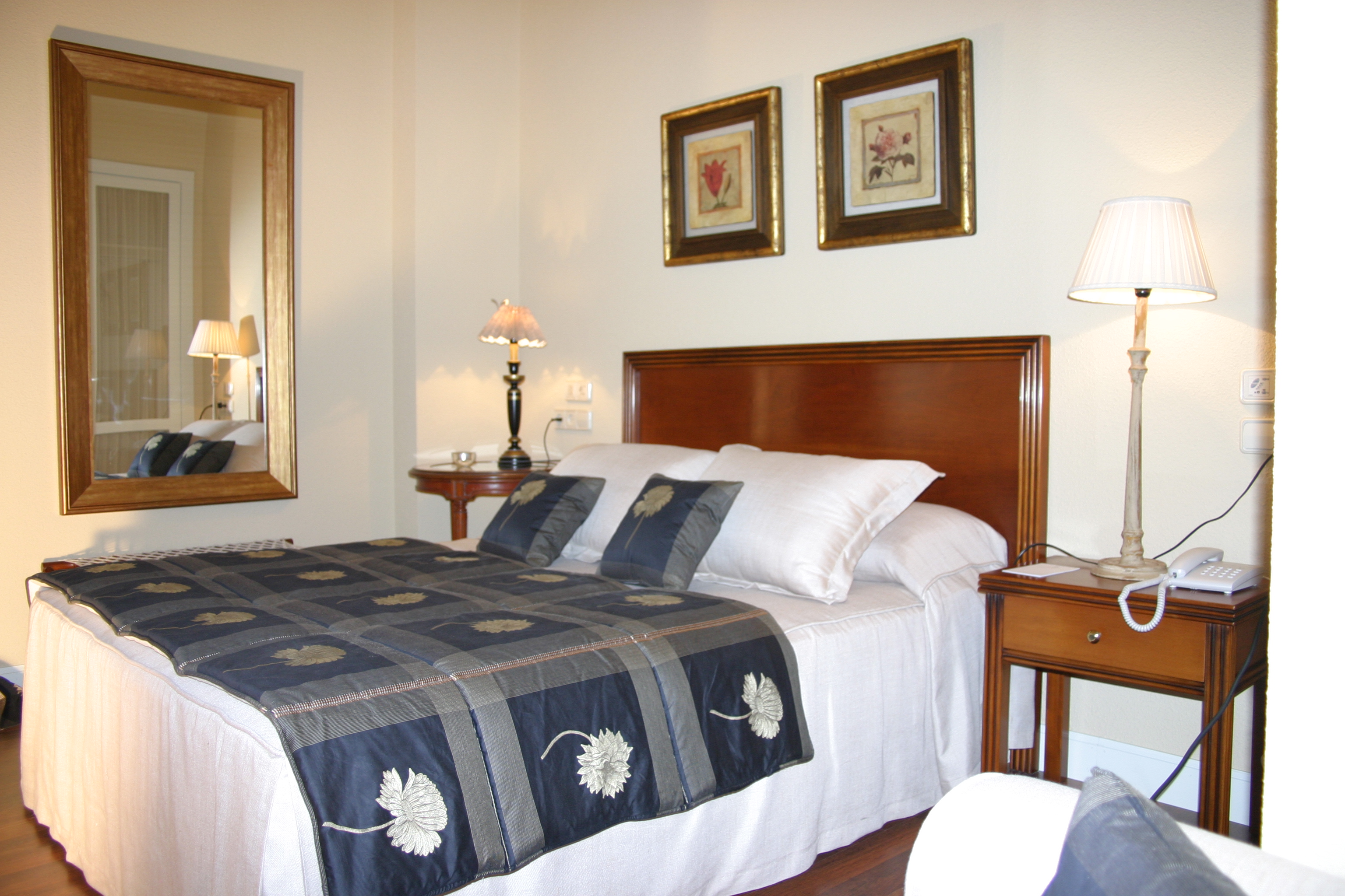 Double or Twin Standard