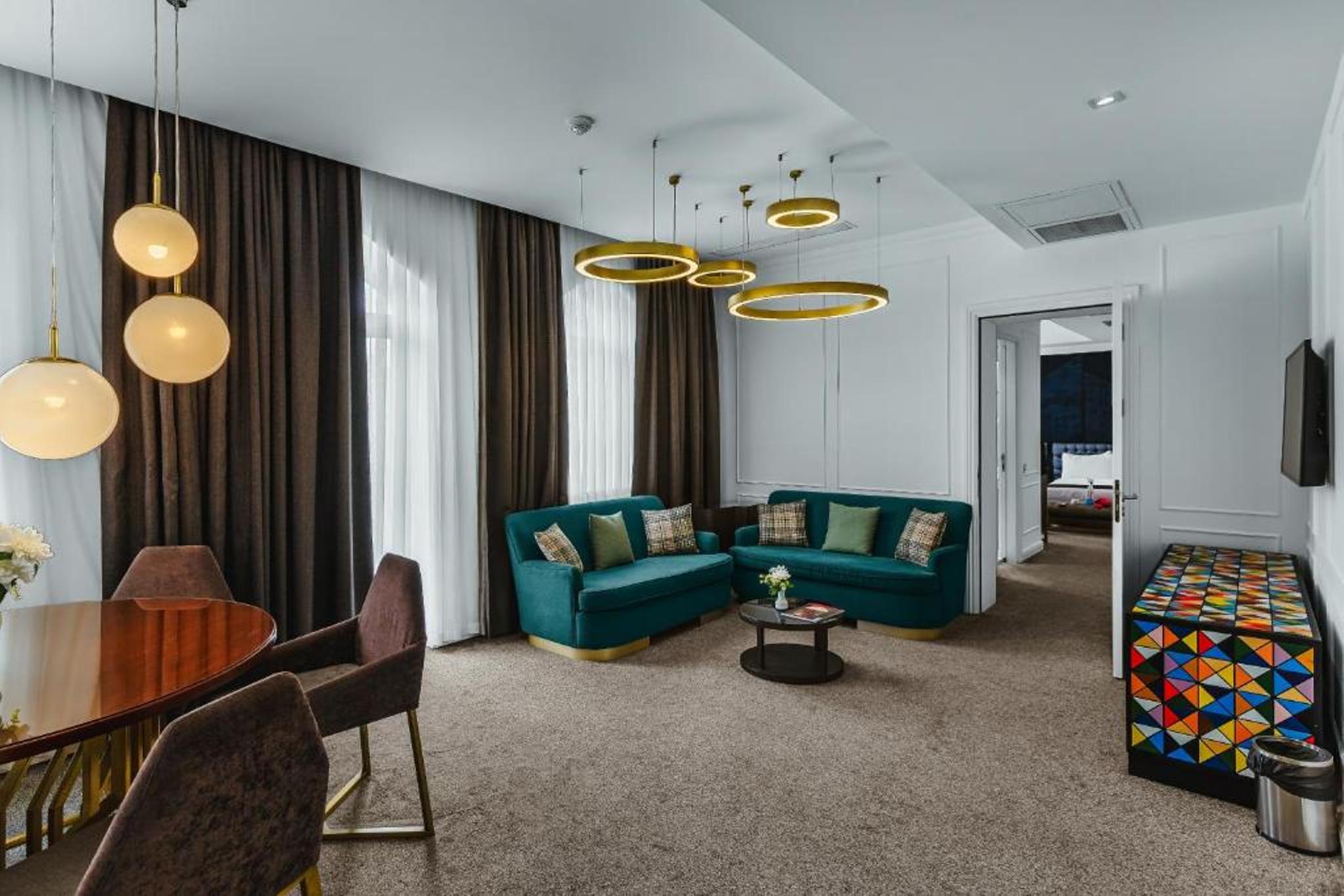 Suite Two Bedrooms One Bathroom