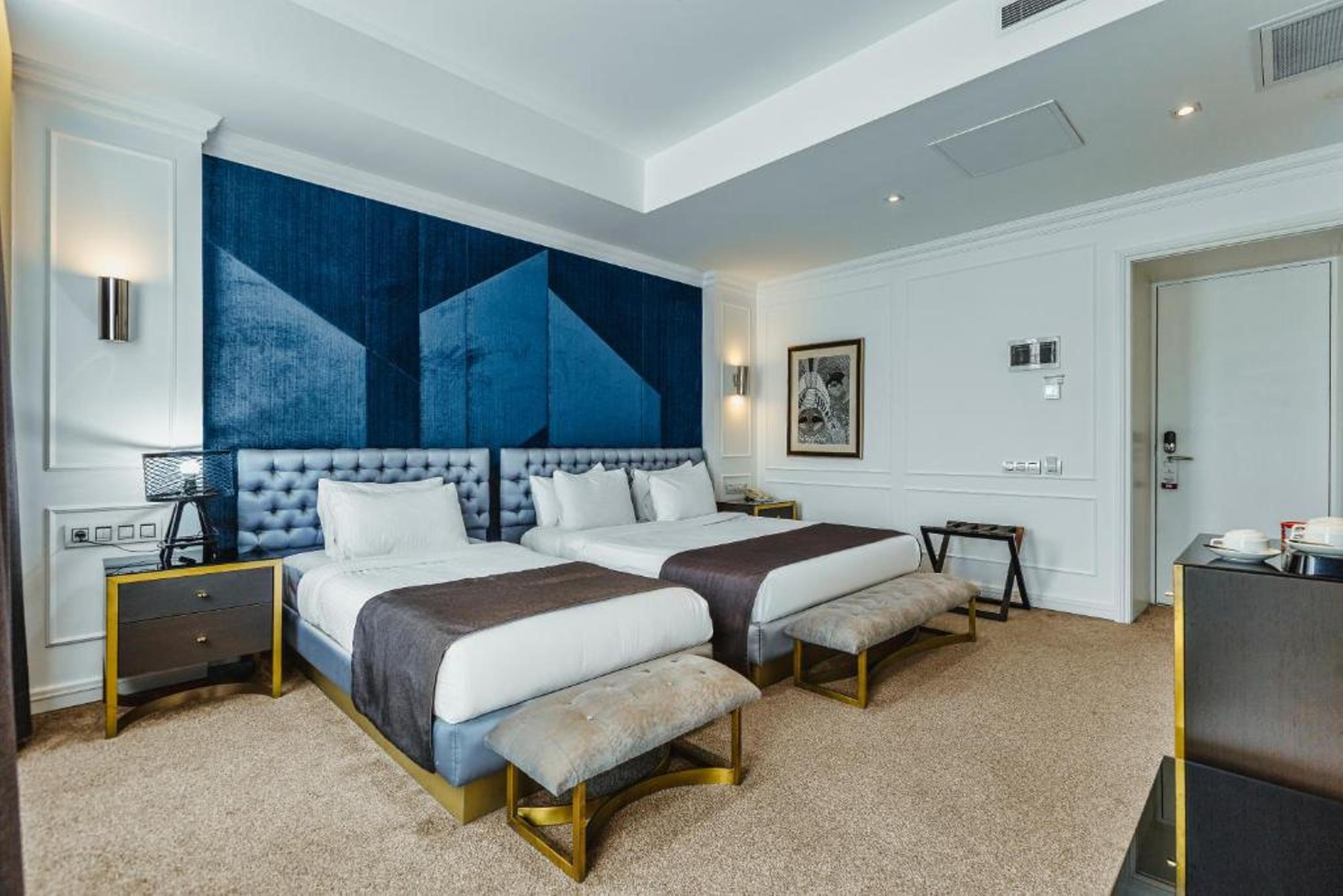 Suite Two Bedrooms One Bathroom