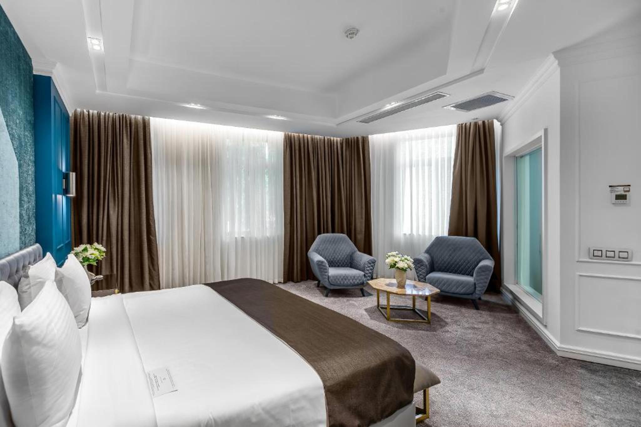 Suite Classic with Terrace