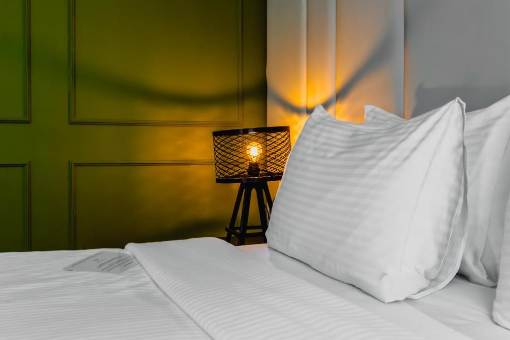 Double or Twin Deluxe