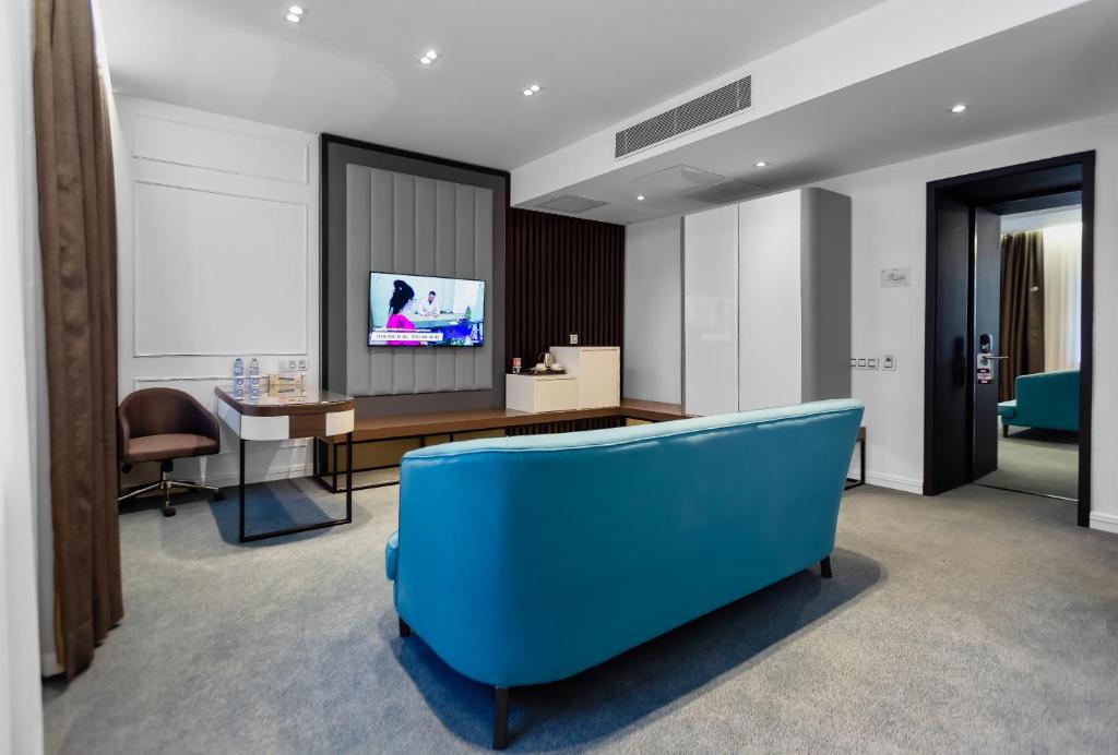 Double or Twin Deluxe