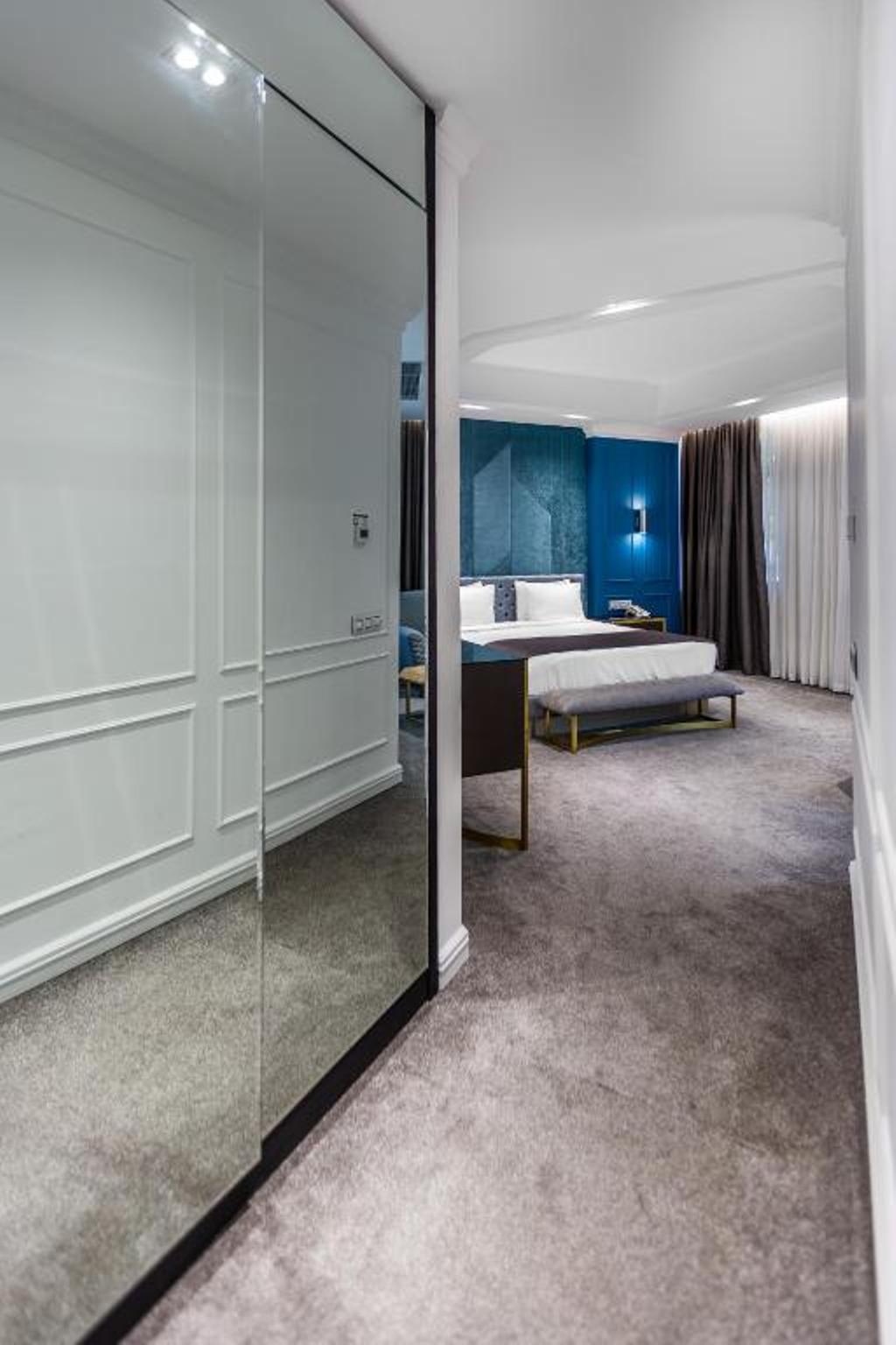 Suite Classic with Terrace