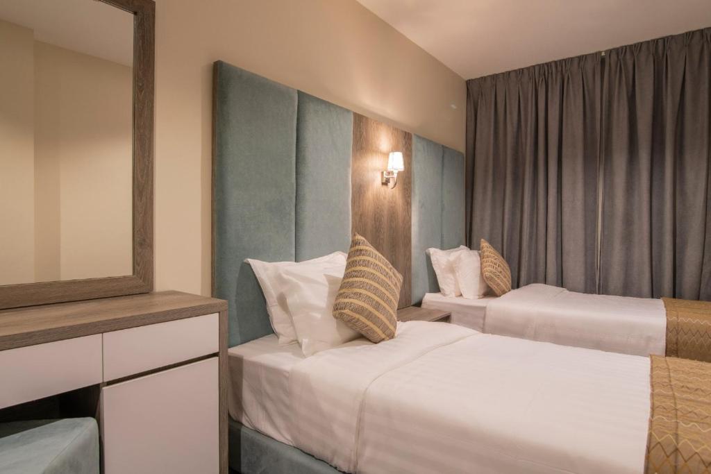 Family Room Luxury City View