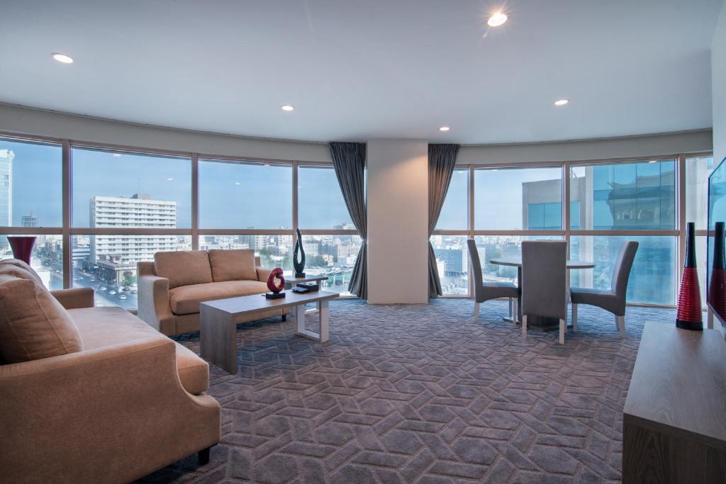 Family Room Luxury City View