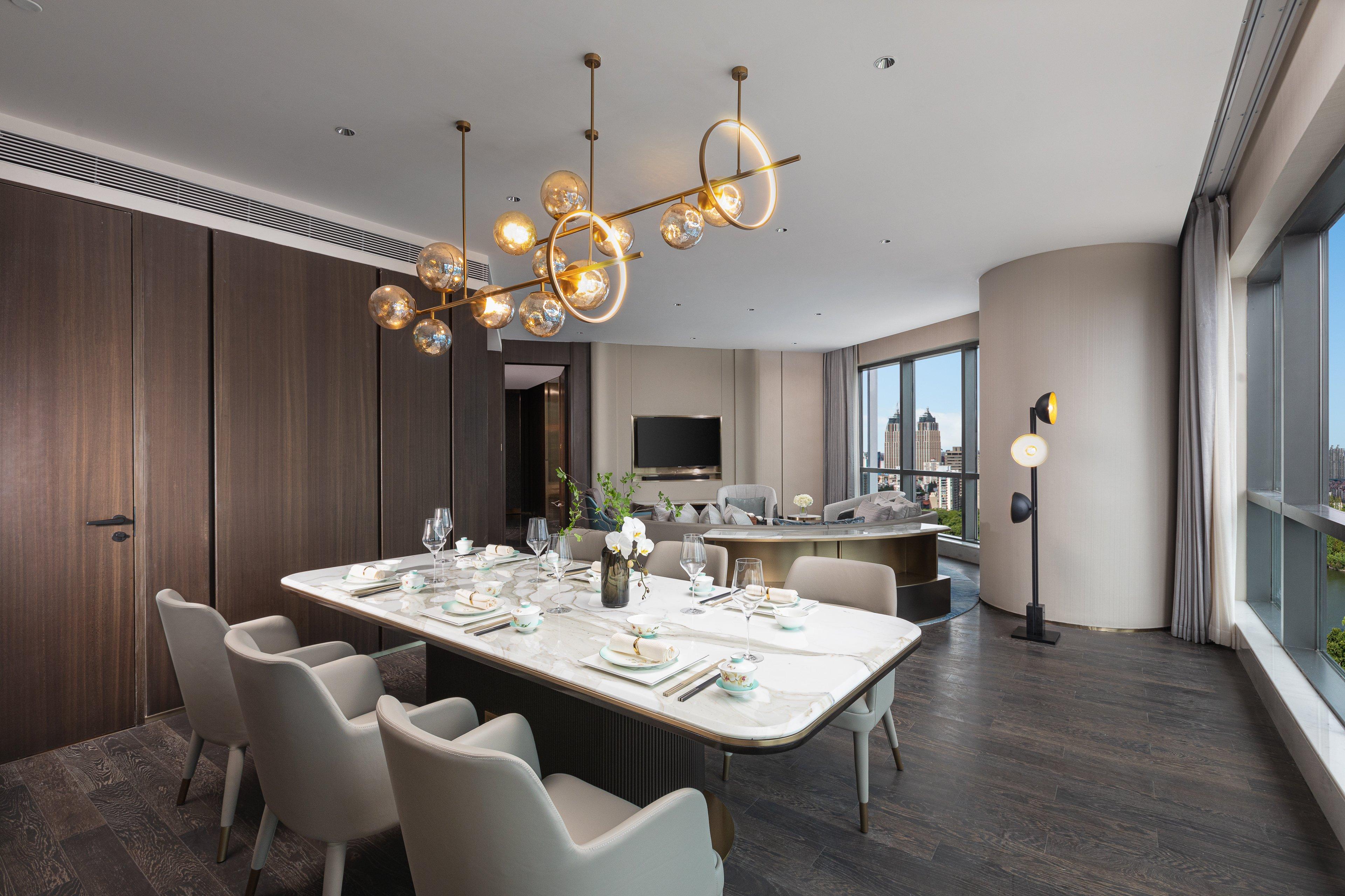 Suite with Kitchenette