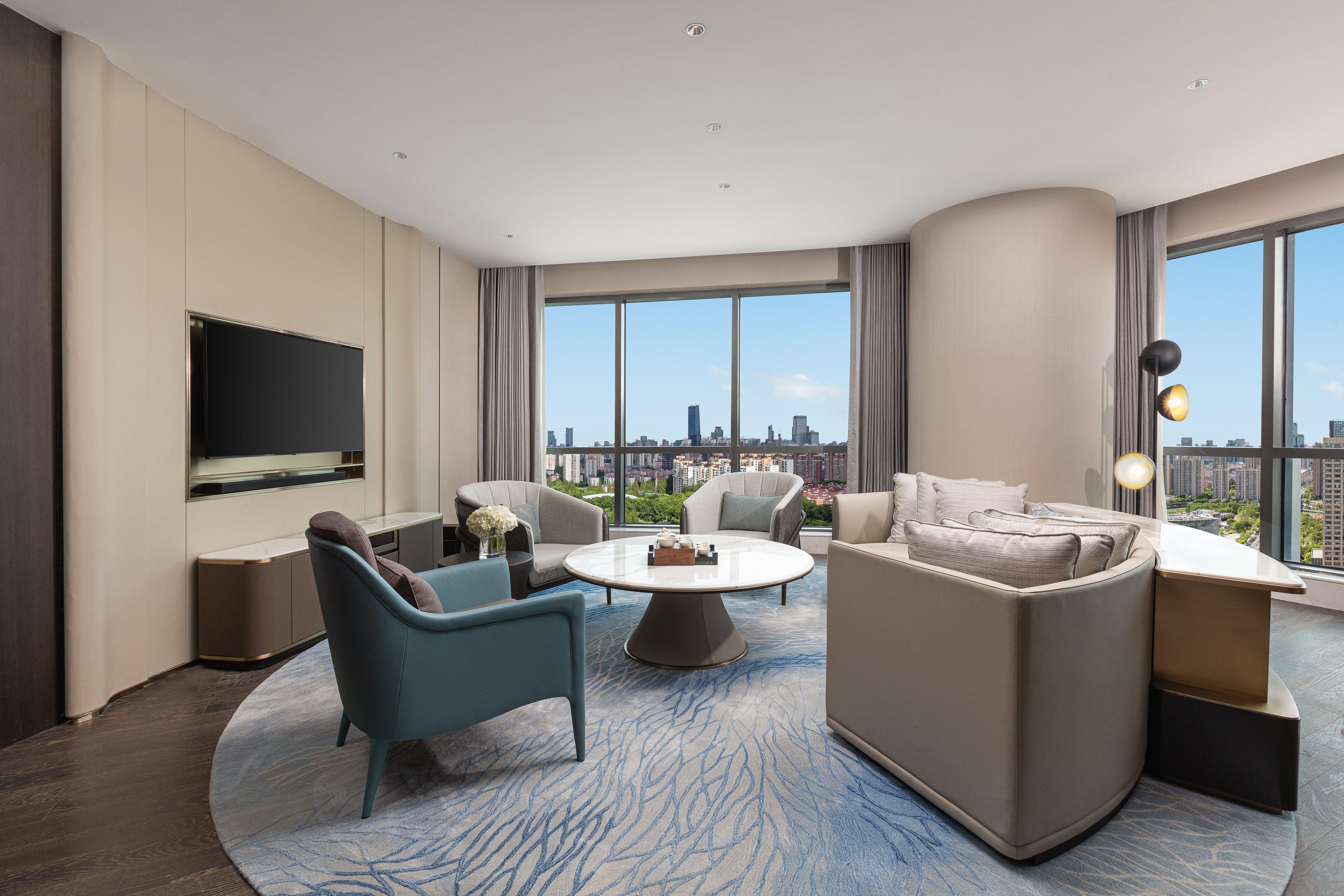 Suite with Kitchenette