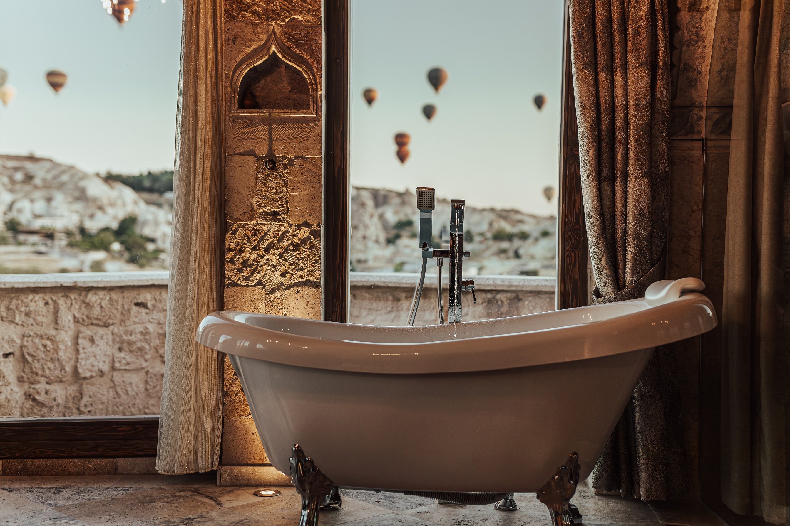 Suite Deluxe Queen Bed