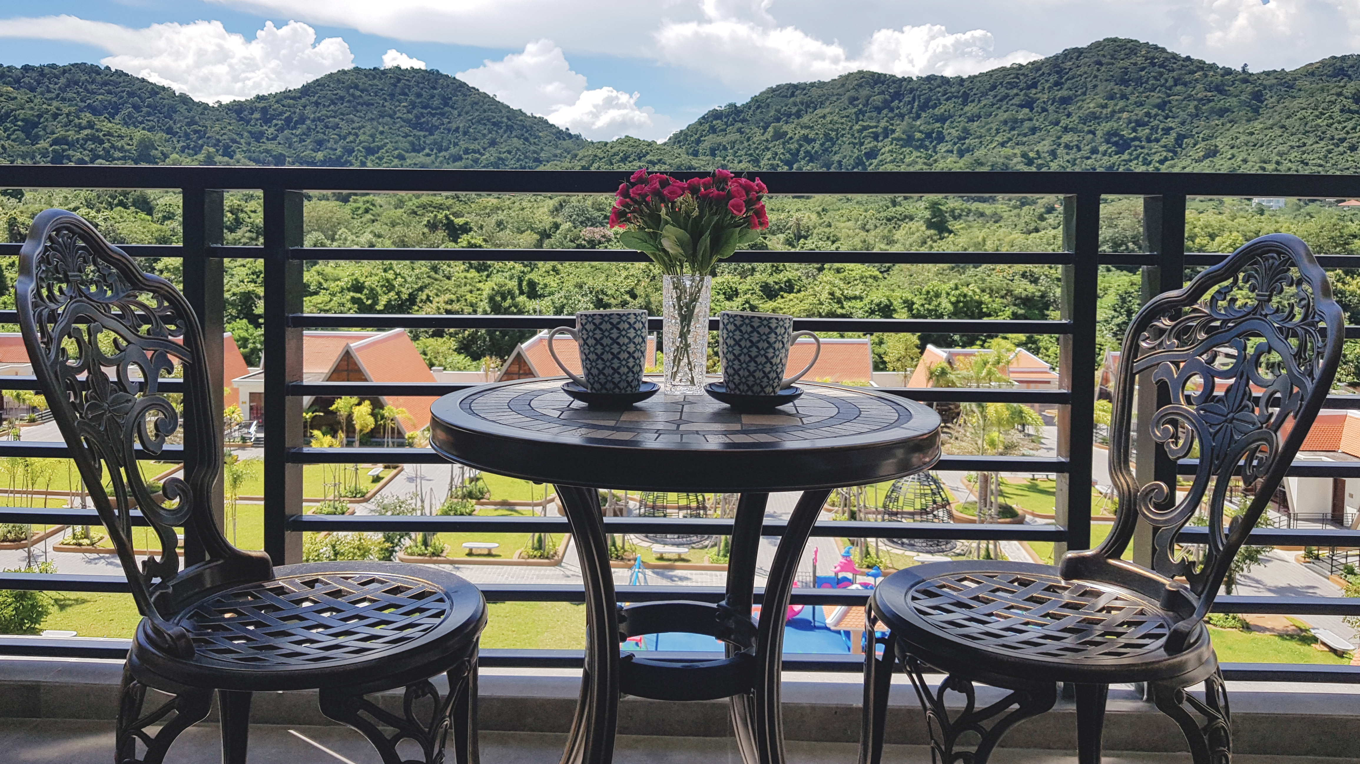 Family Room Deluxe Mountain View