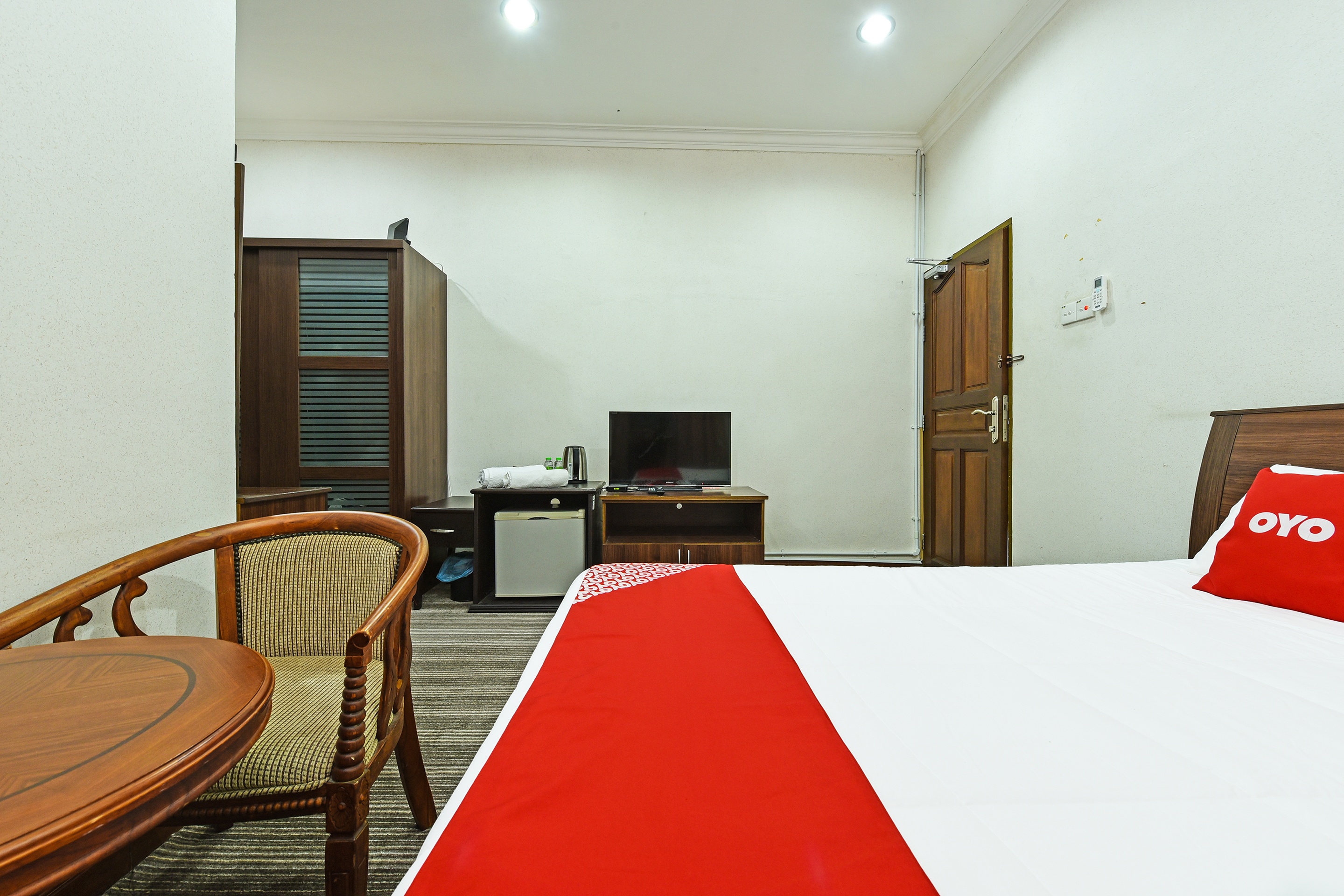 Double Deluxe Queen Bed