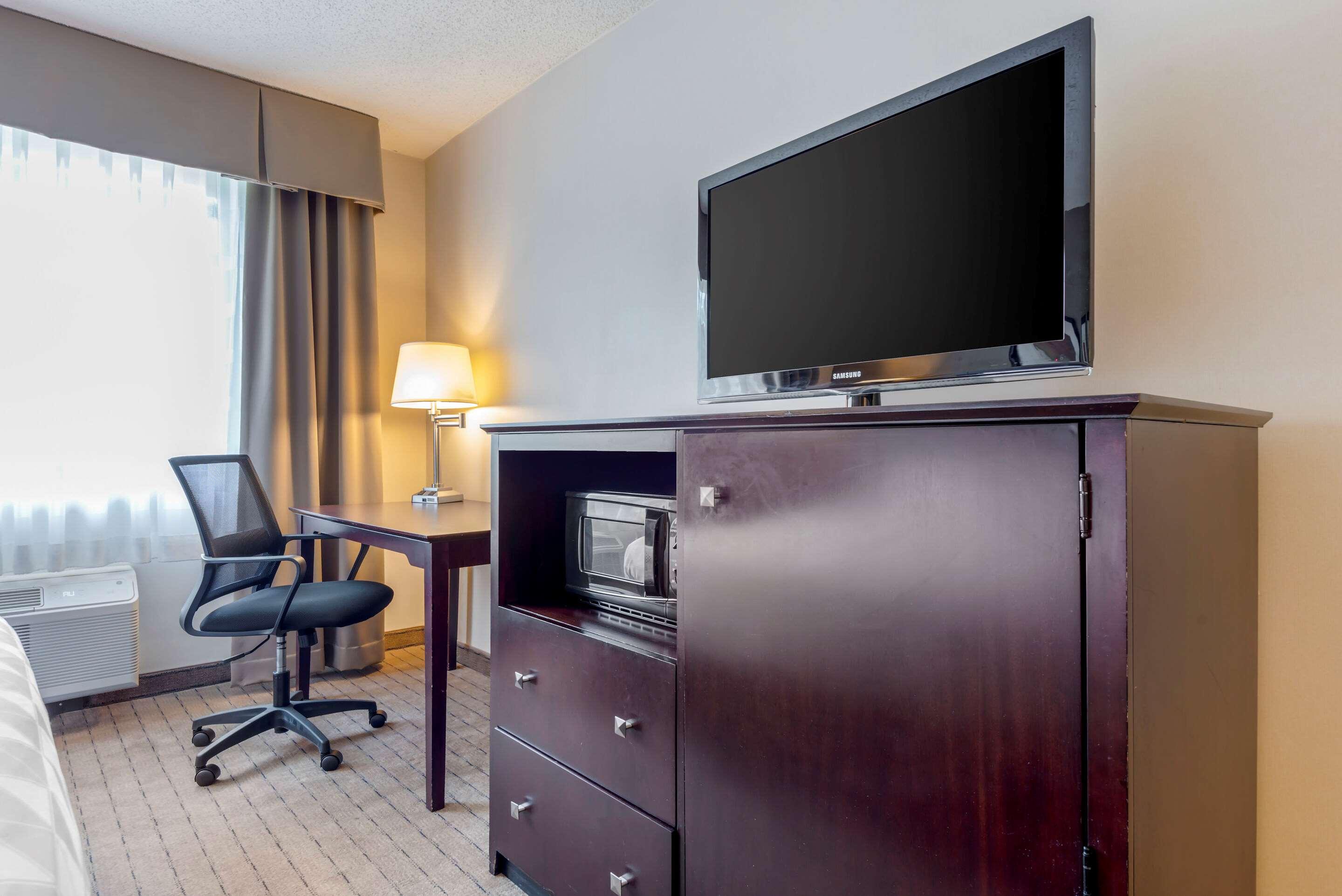 Double Accessible King Size Bed