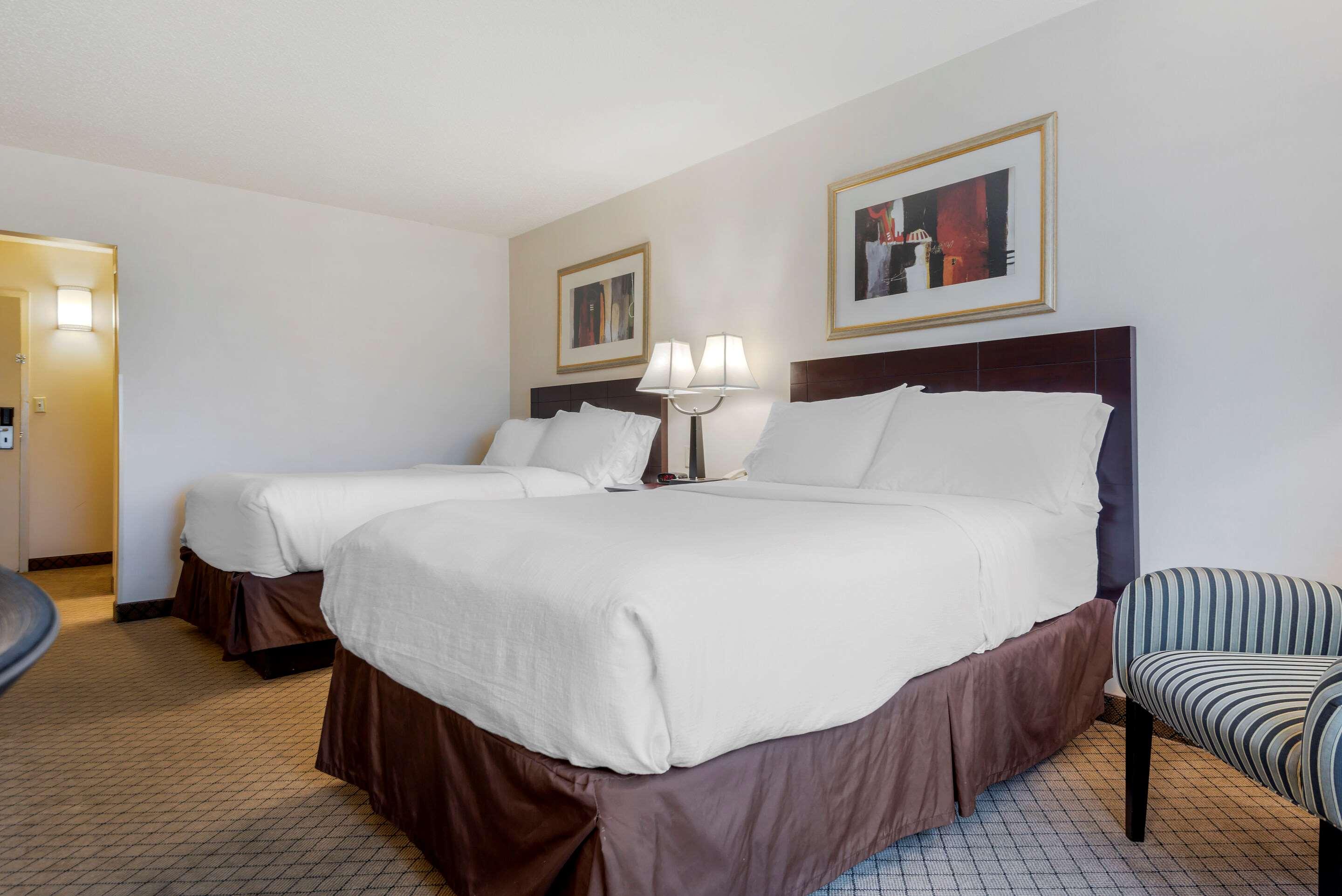 Room Two Double Beds