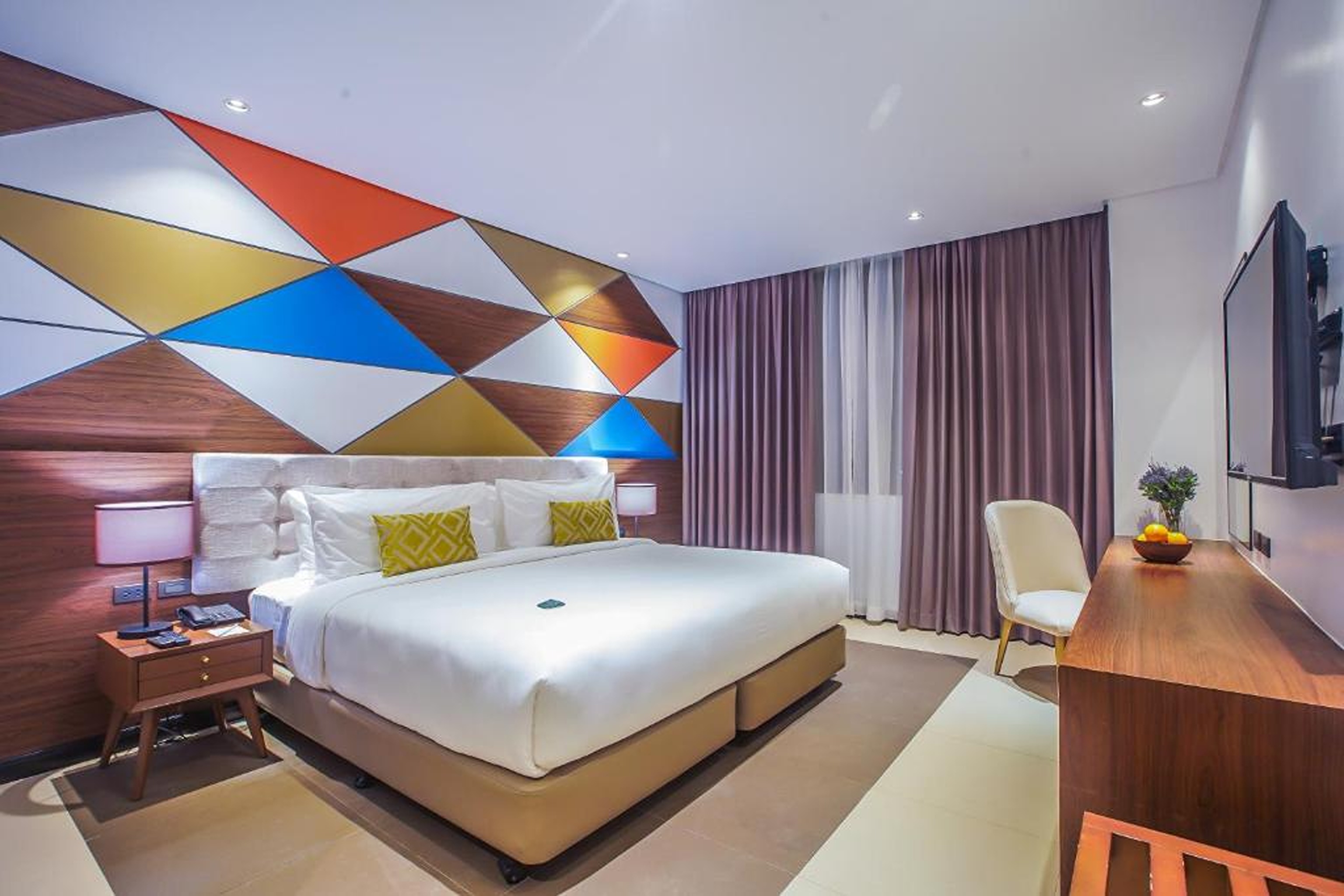 Double Deluxe King Bed