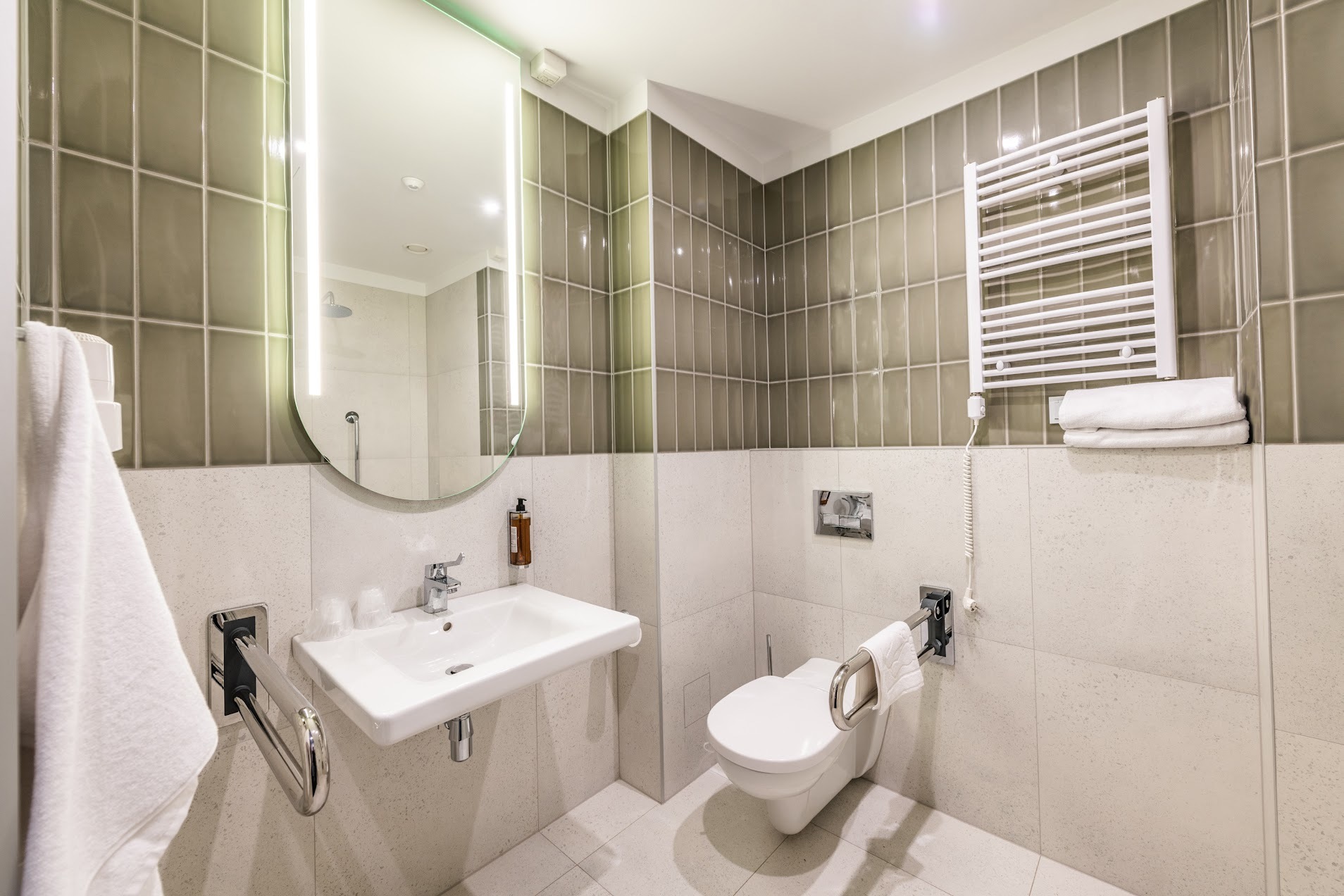 Double or Twin Standard