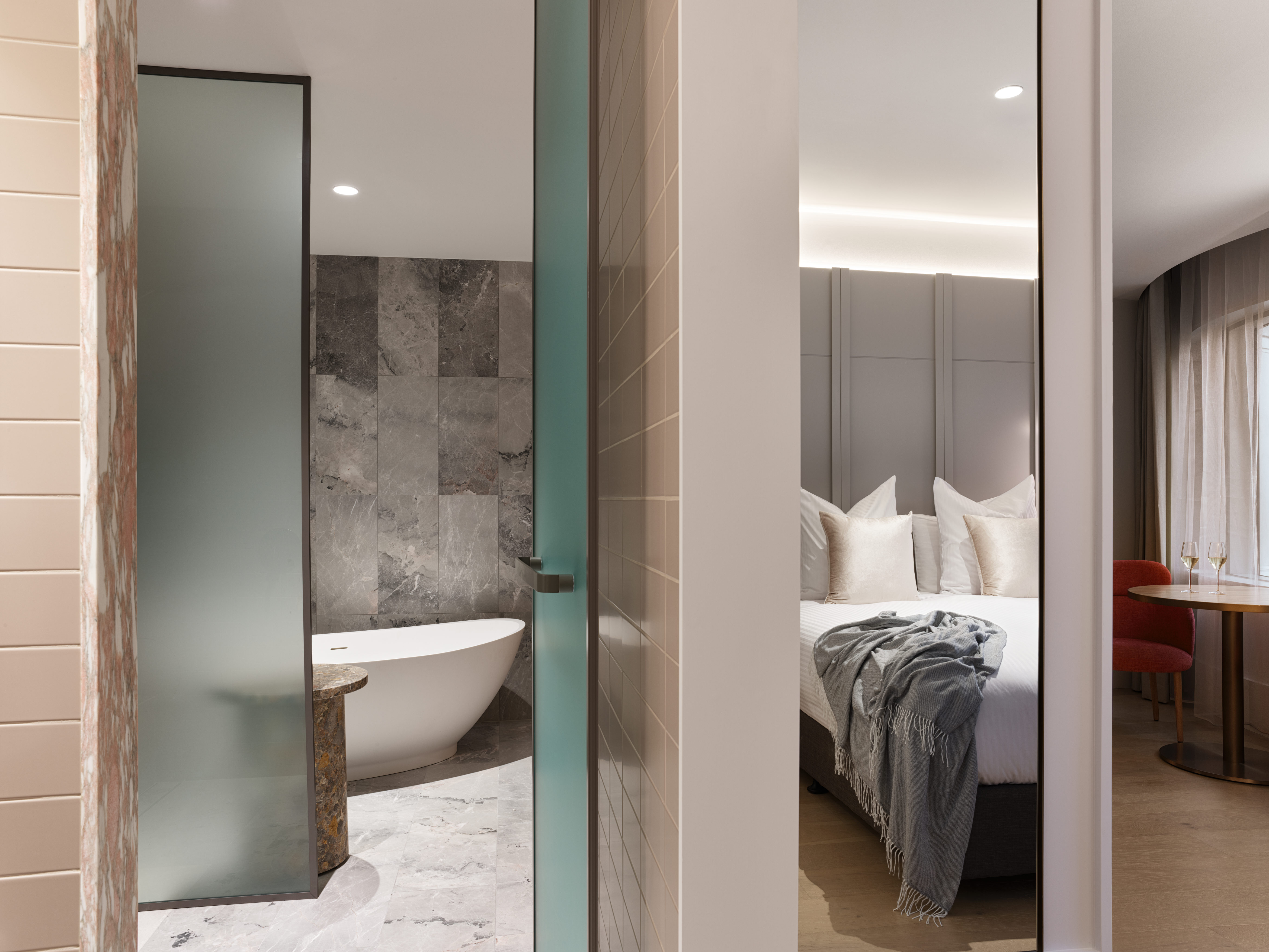 Junior Suite King Size Bed