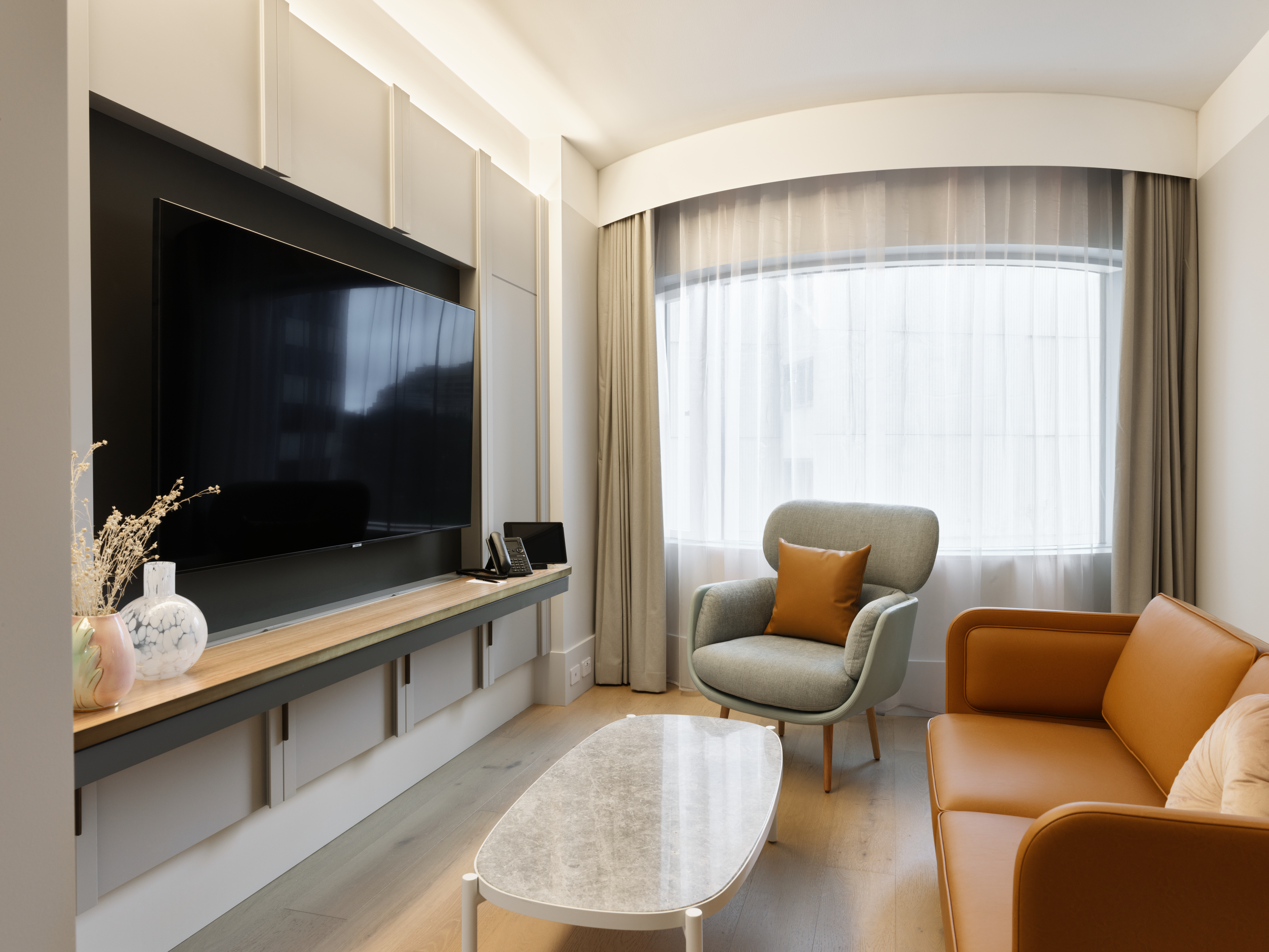 Junior Suite King Size Bed