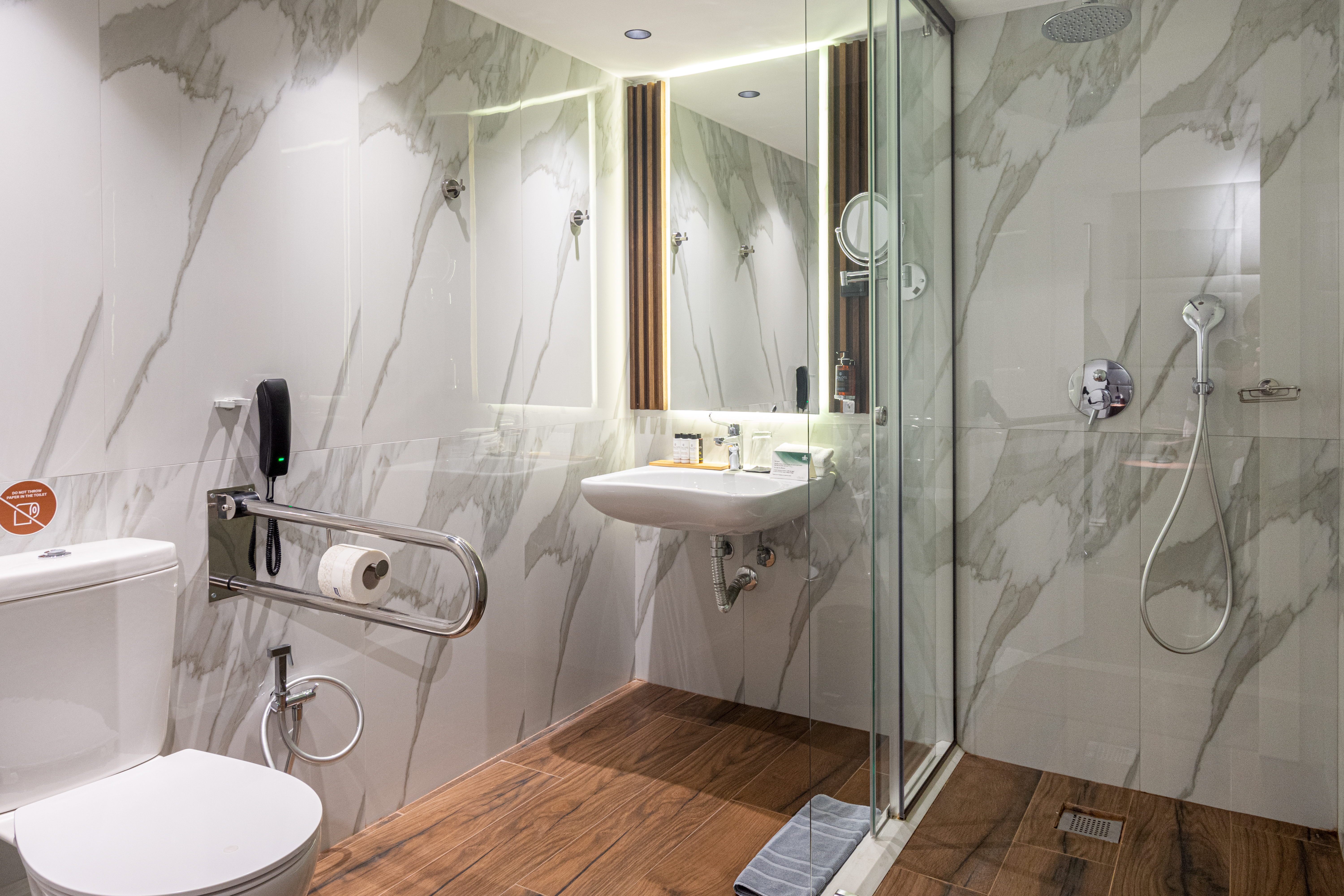 Double or Twin Accessible