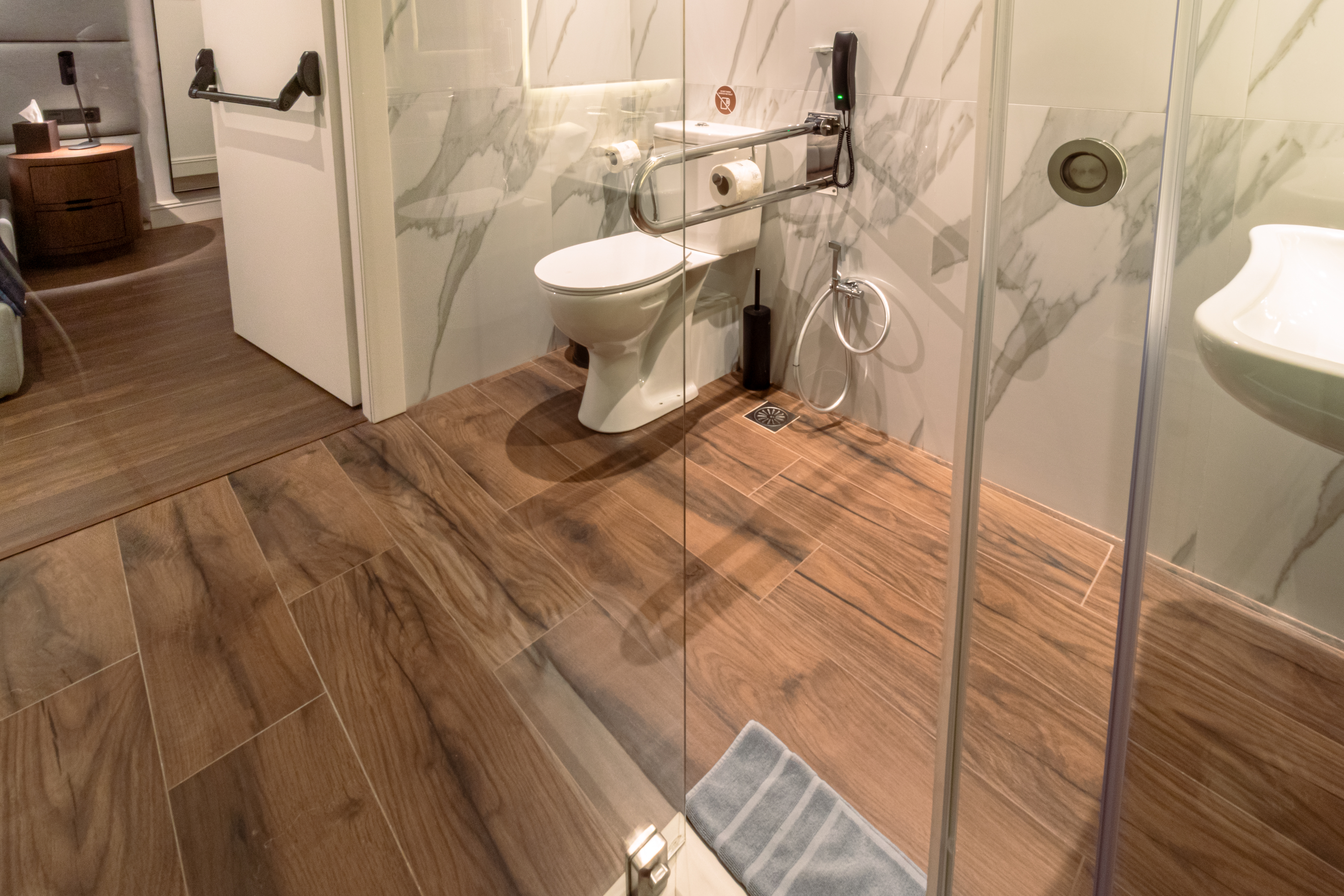 Double or Twin Accessible