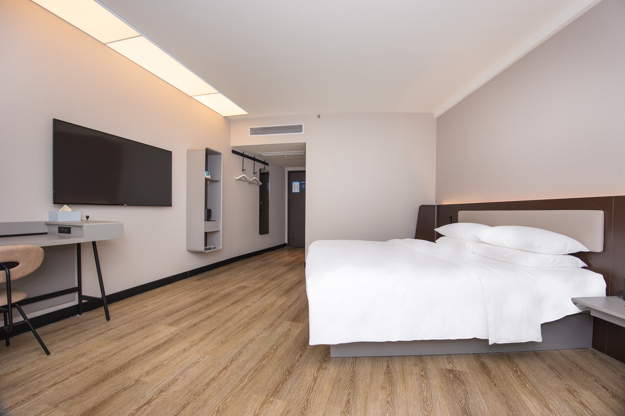 Double Superior King Bed