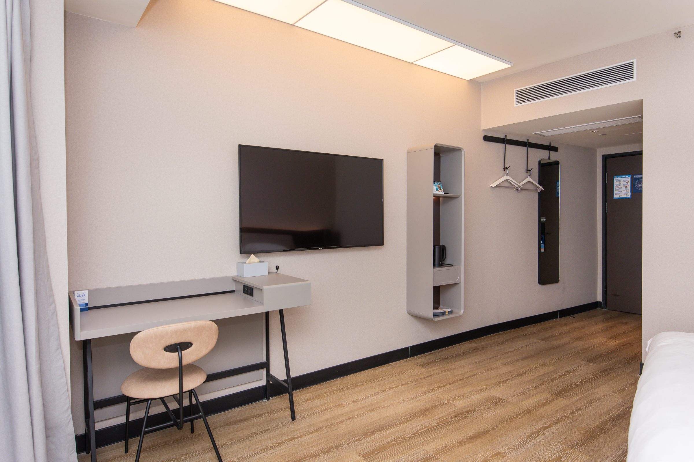 Double Superior King Bed