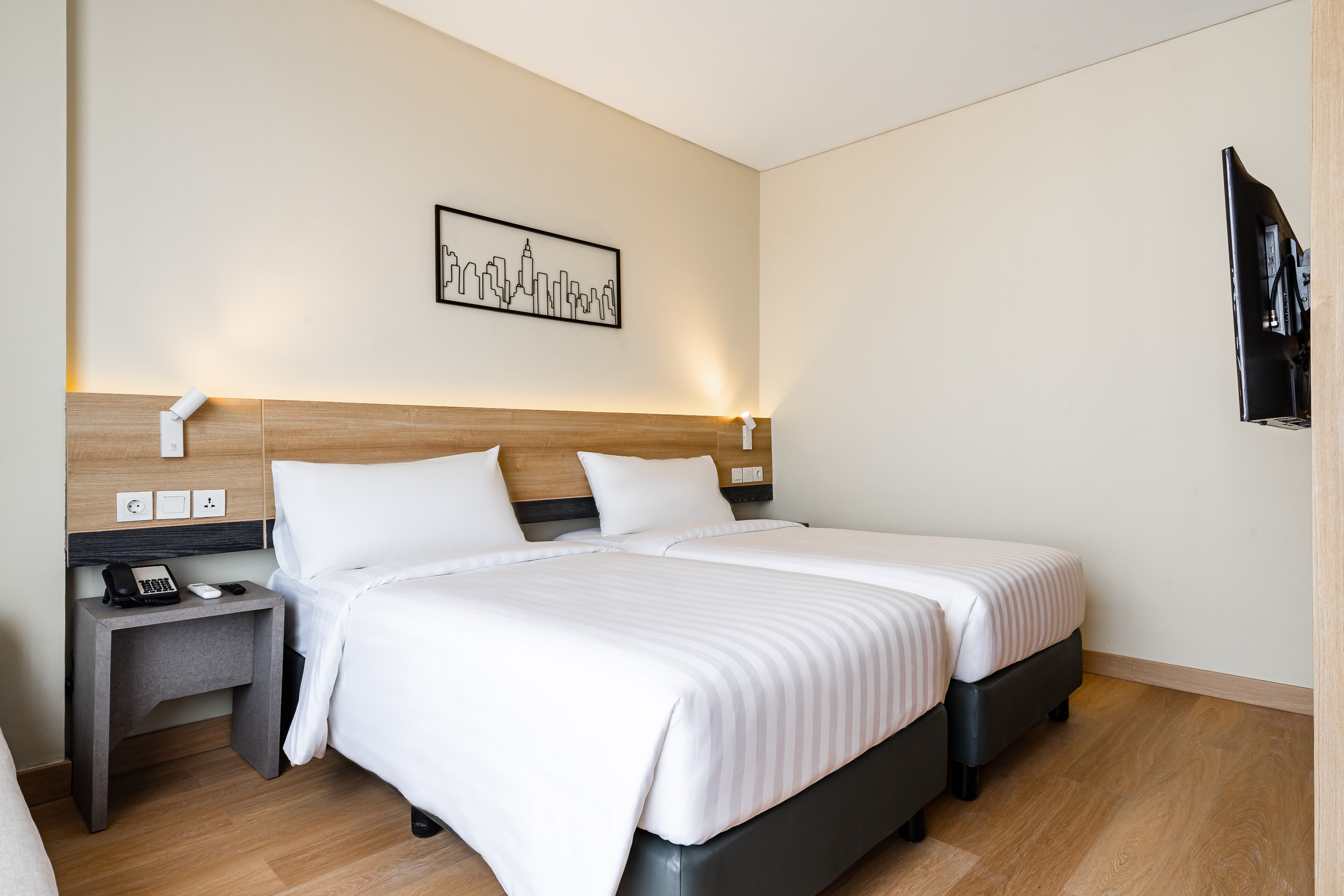 Double or Twin Deluxe