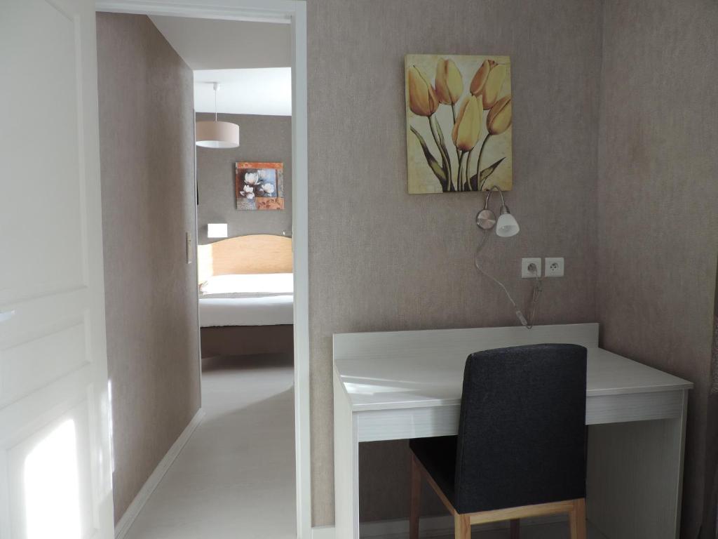 Family Room Capacity 4