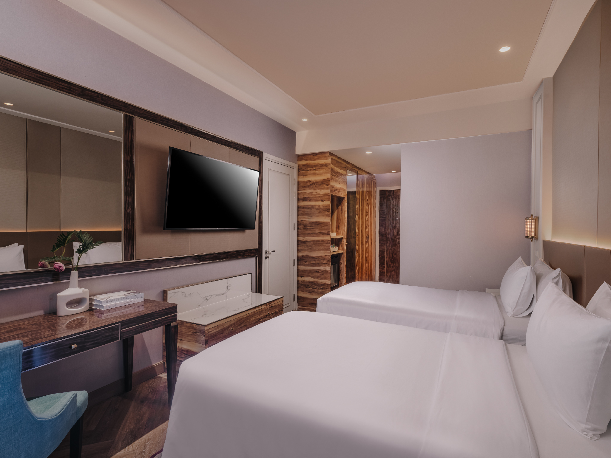 Double or Twin Superior