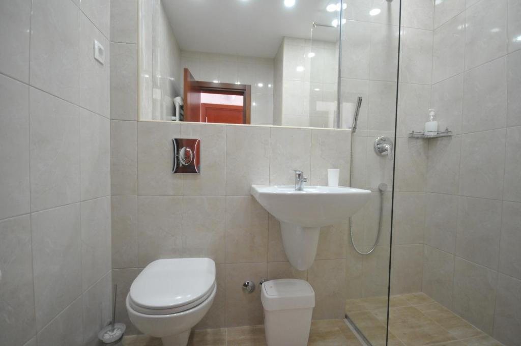 Double Deluxe Two Beds