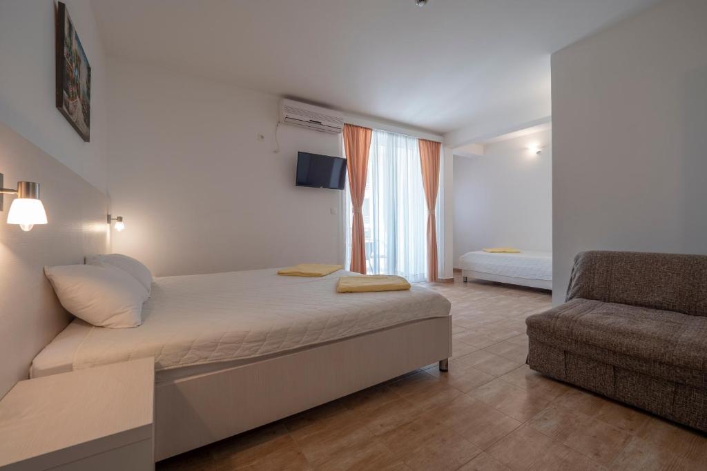 Family Room Standard