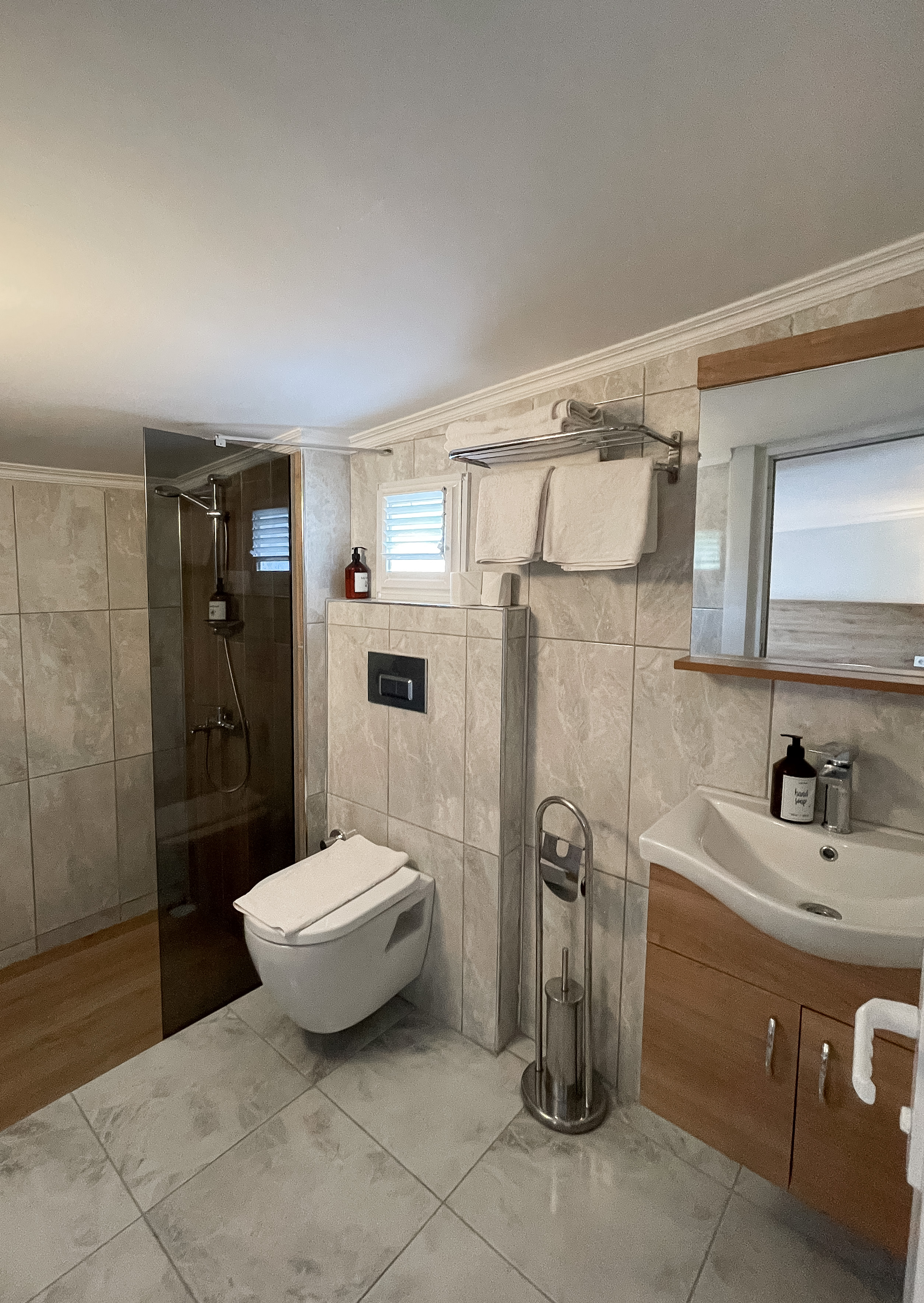 Apartment with Balcony