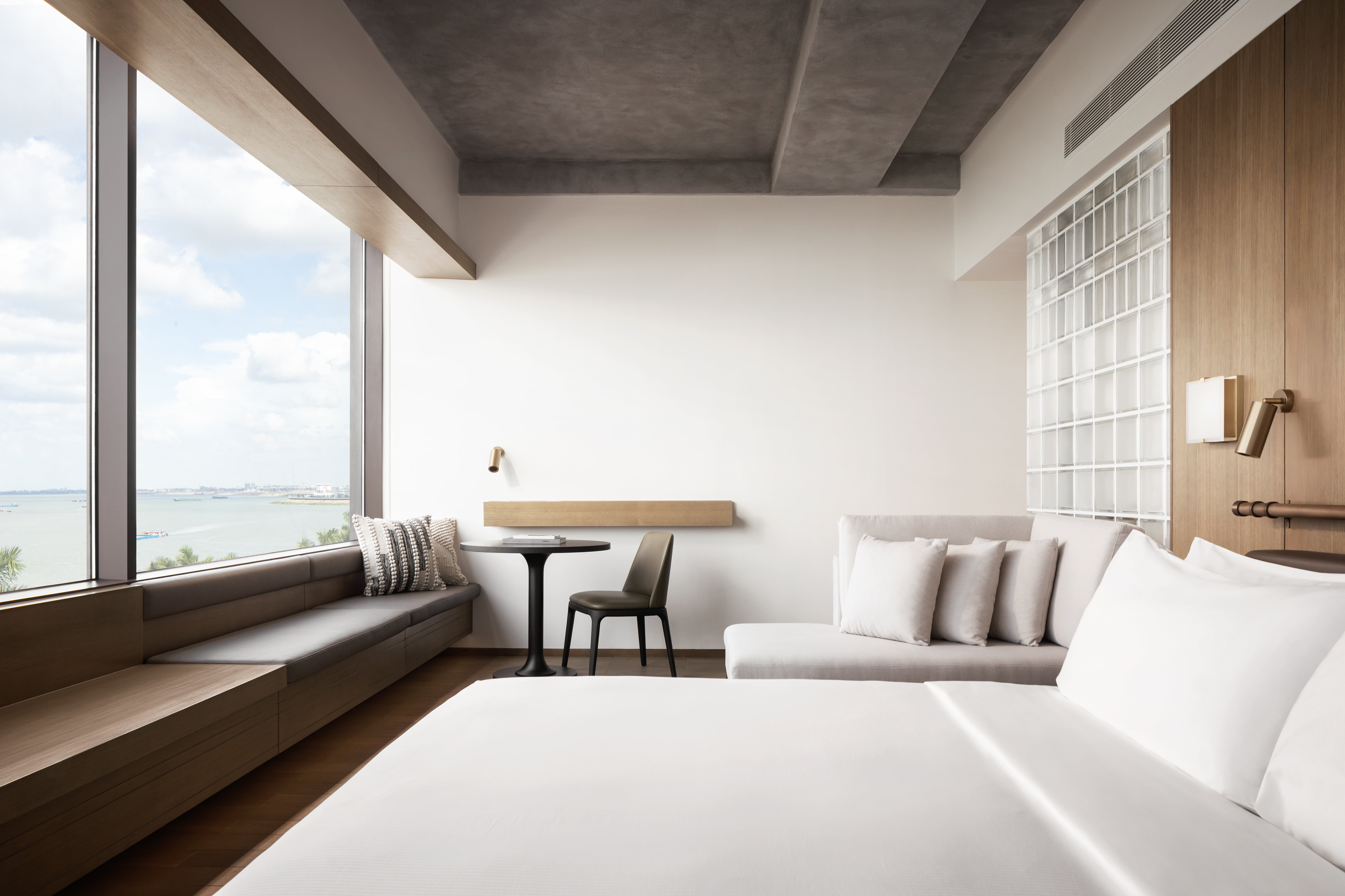 Double Executive King Bed