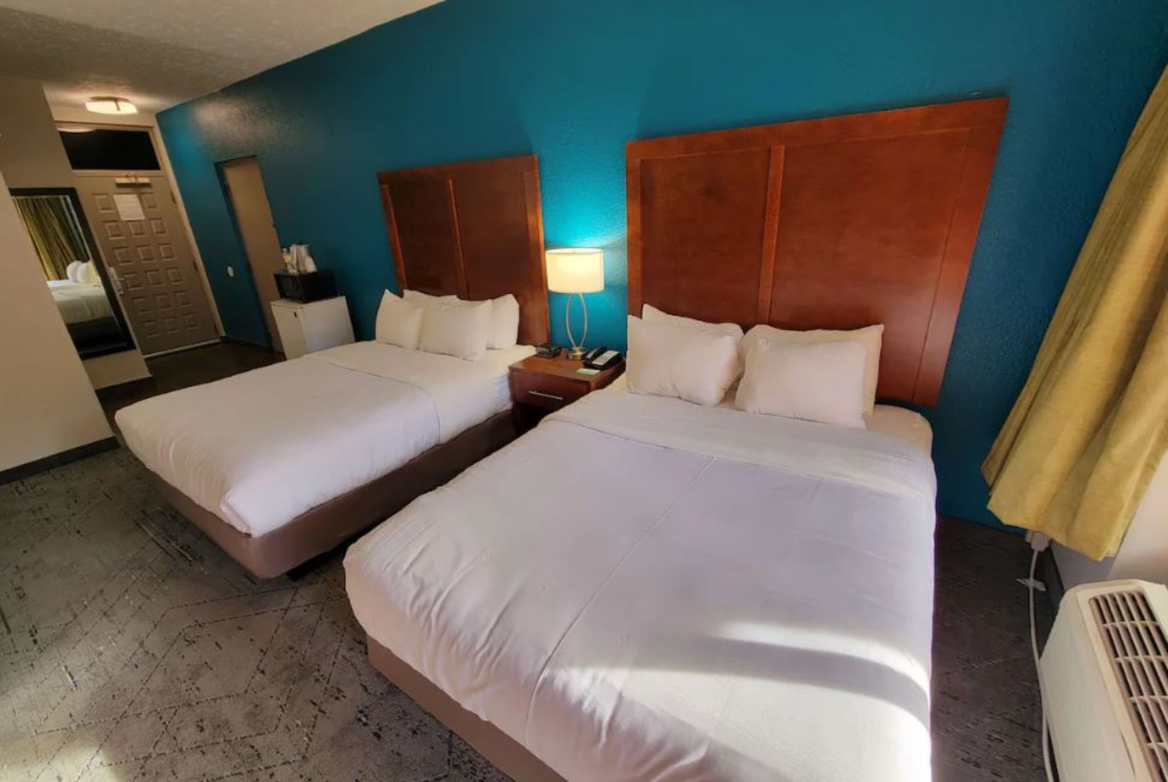 Room Two Queen Beds