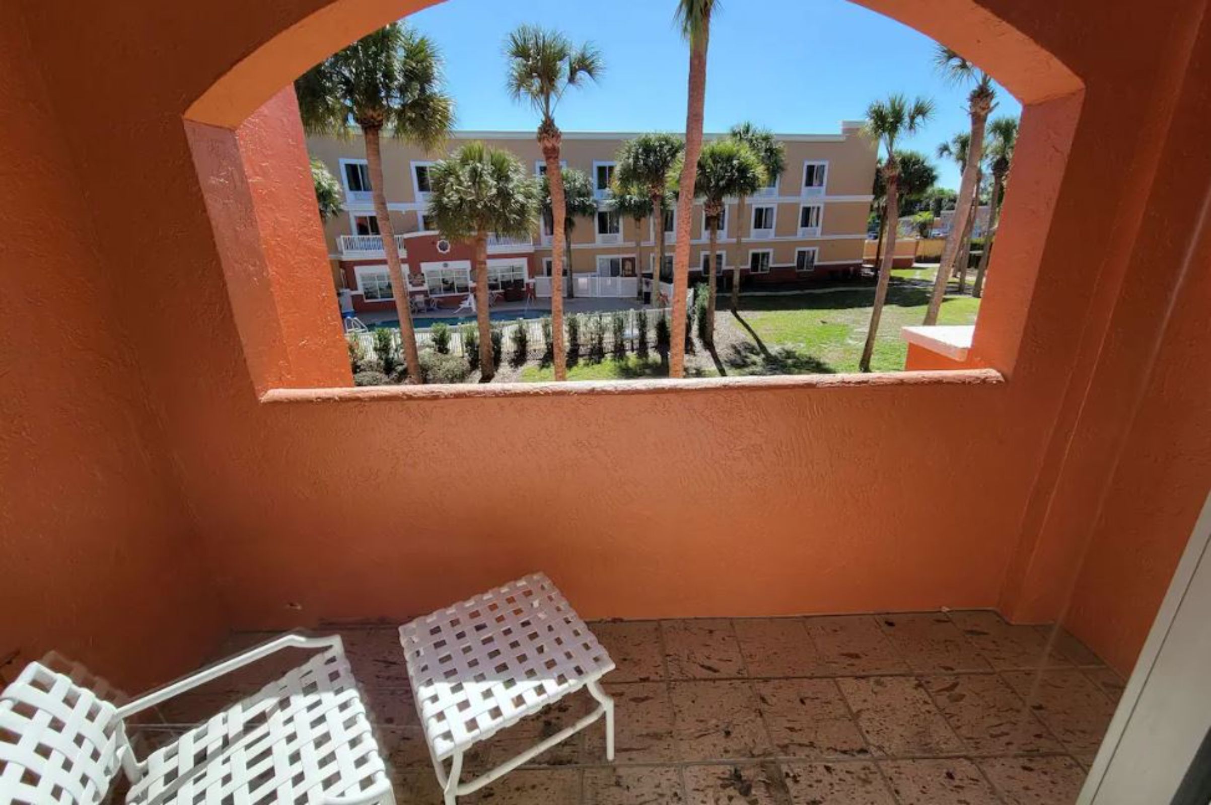 Room Accessible King Size Bed