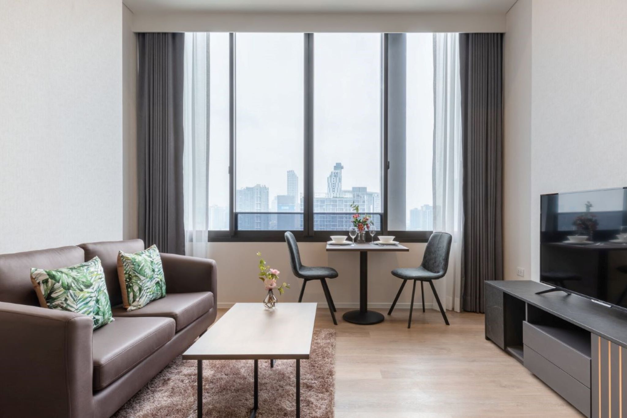 Room Deluxe King Bed