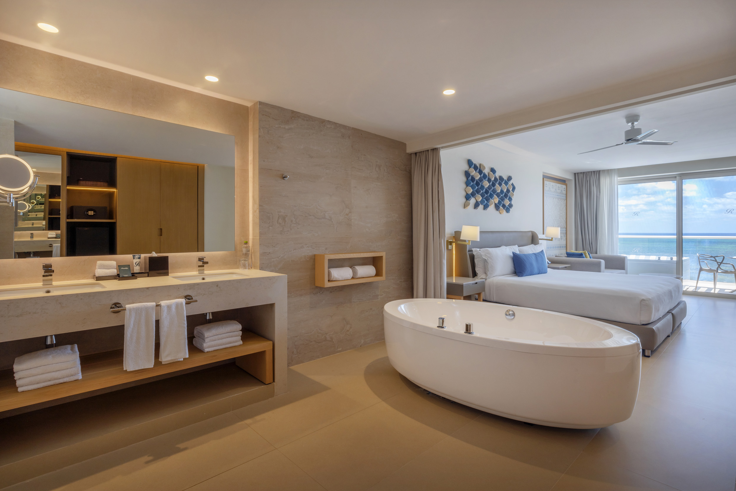 Junior Suite with Jacuzzi