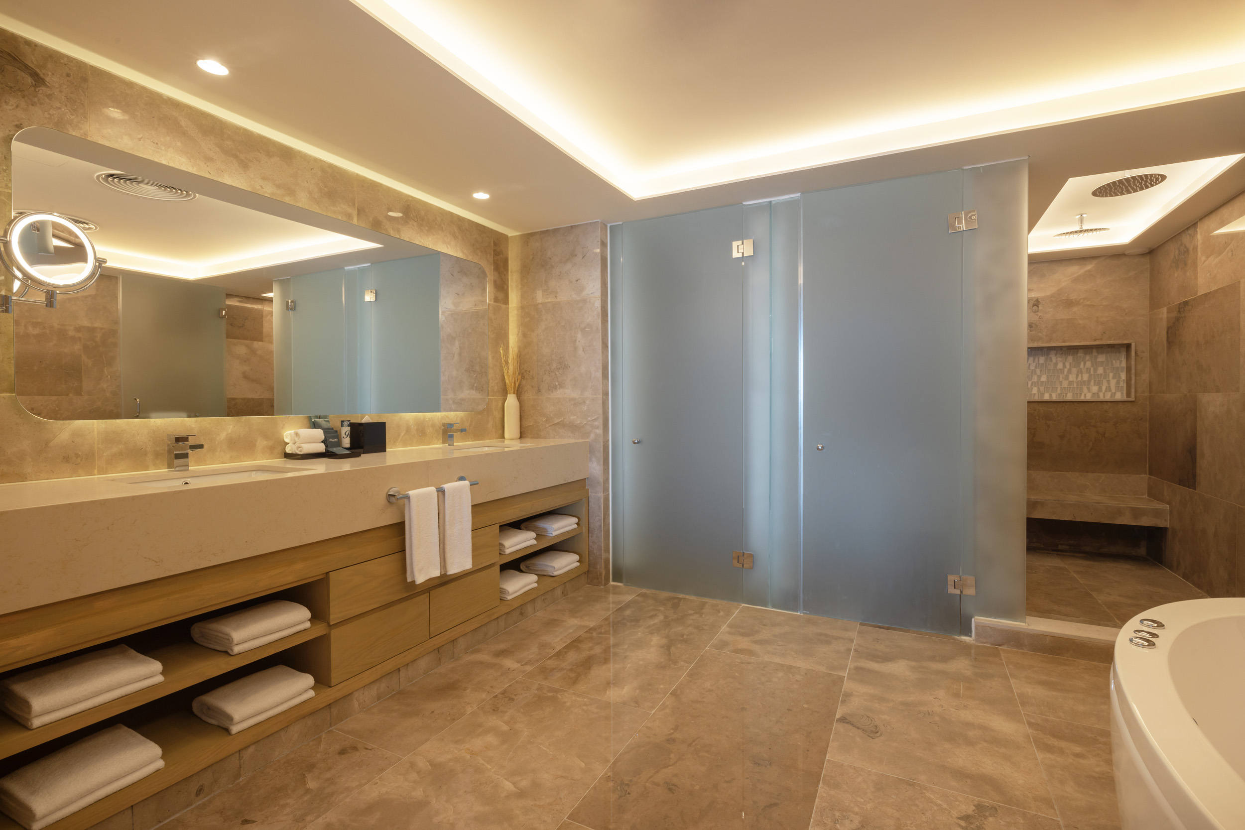 Suite Ocean Front Two Bedrooms