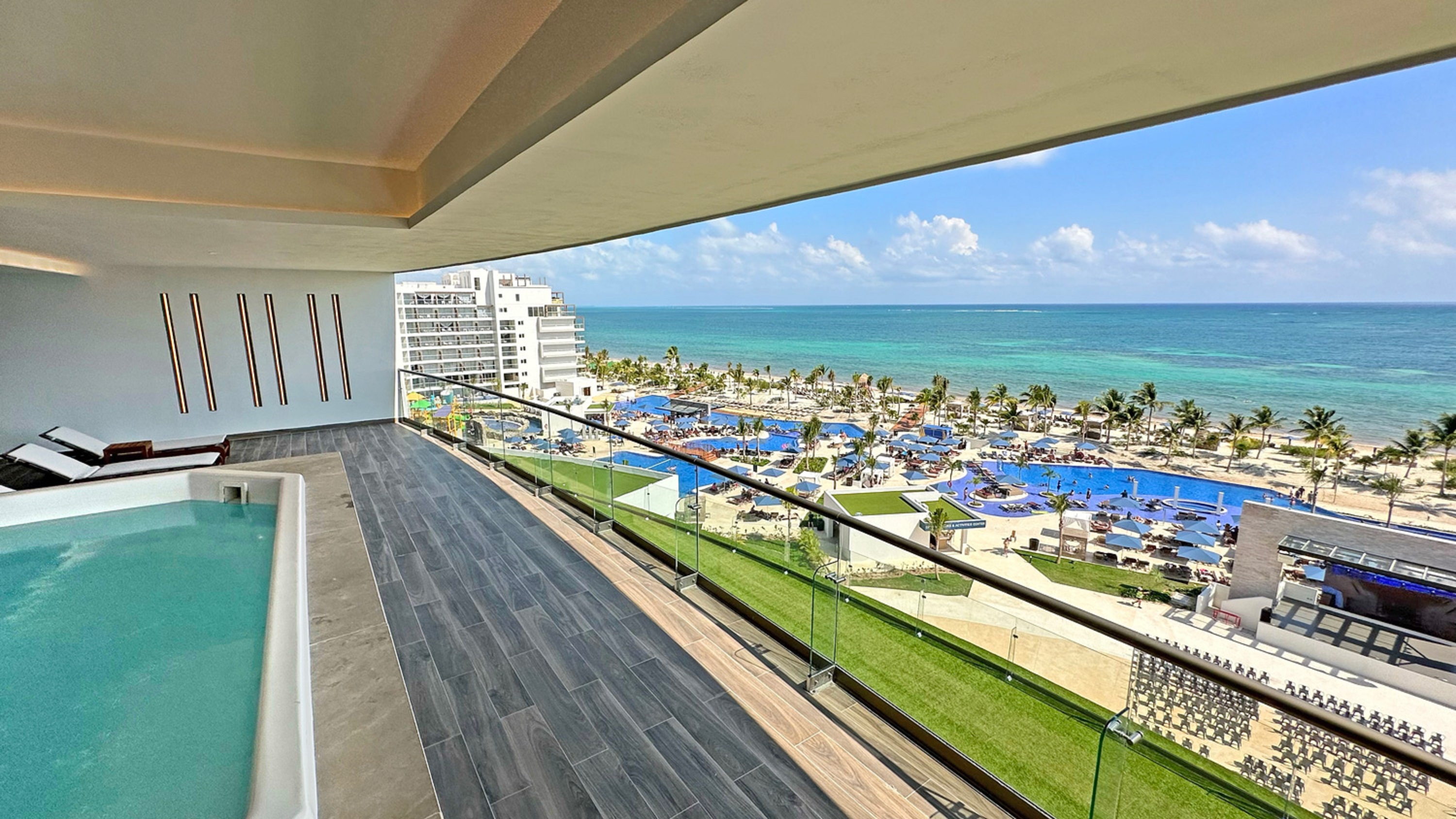 Suite Ocean Front Two Bedrooms