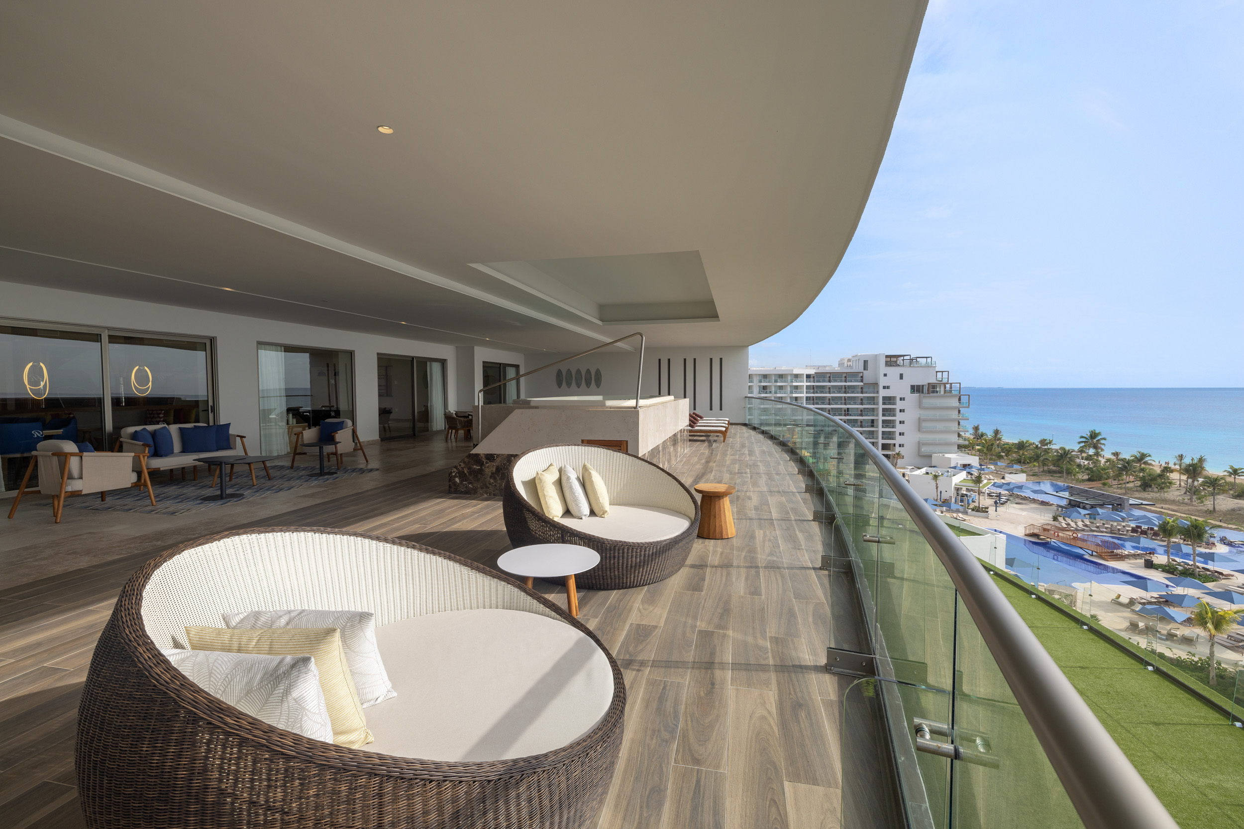 Suite Ocean Front Two Bedrooms