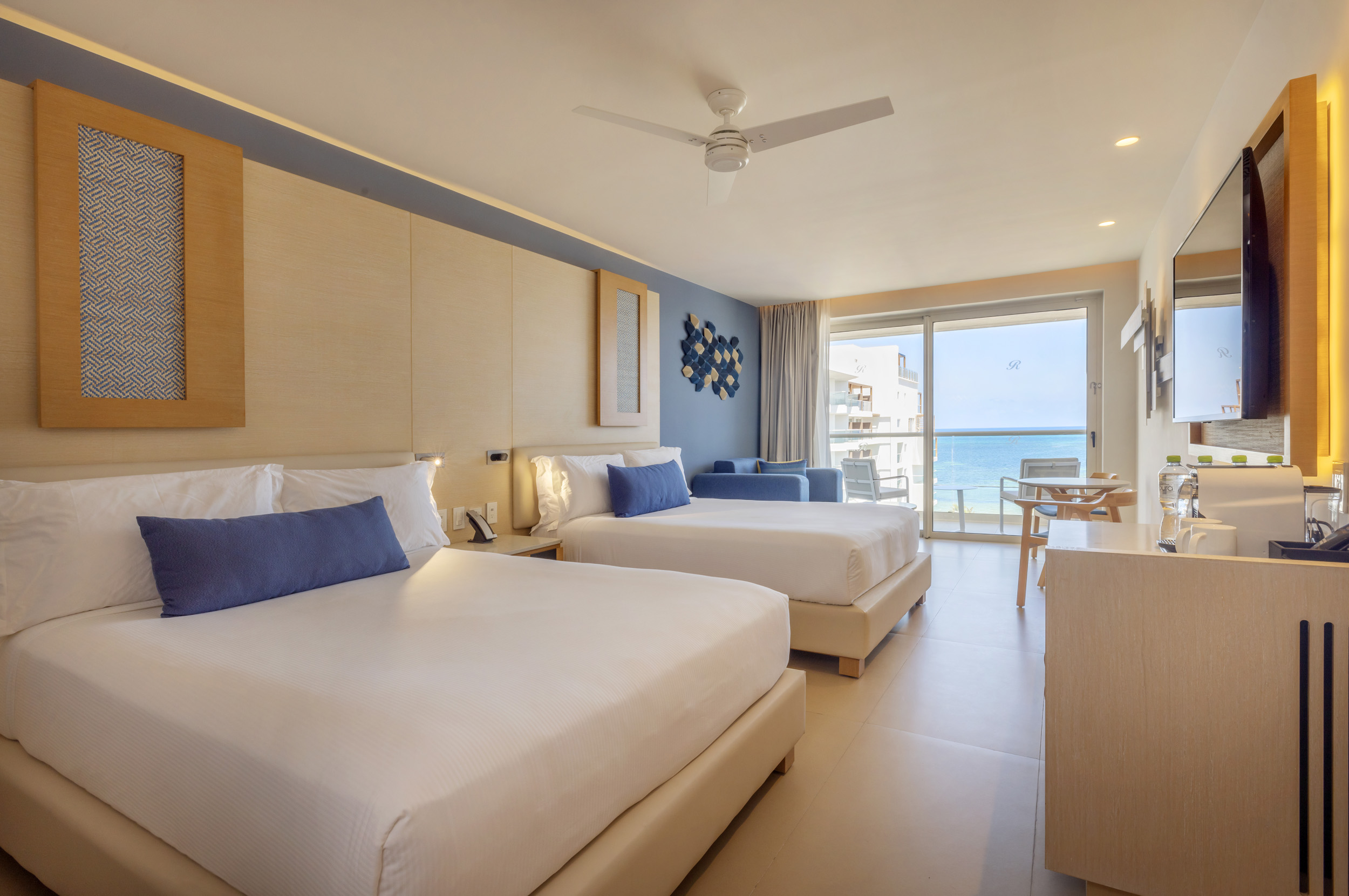 Junior Suite Ocean Front Two Bedrooms