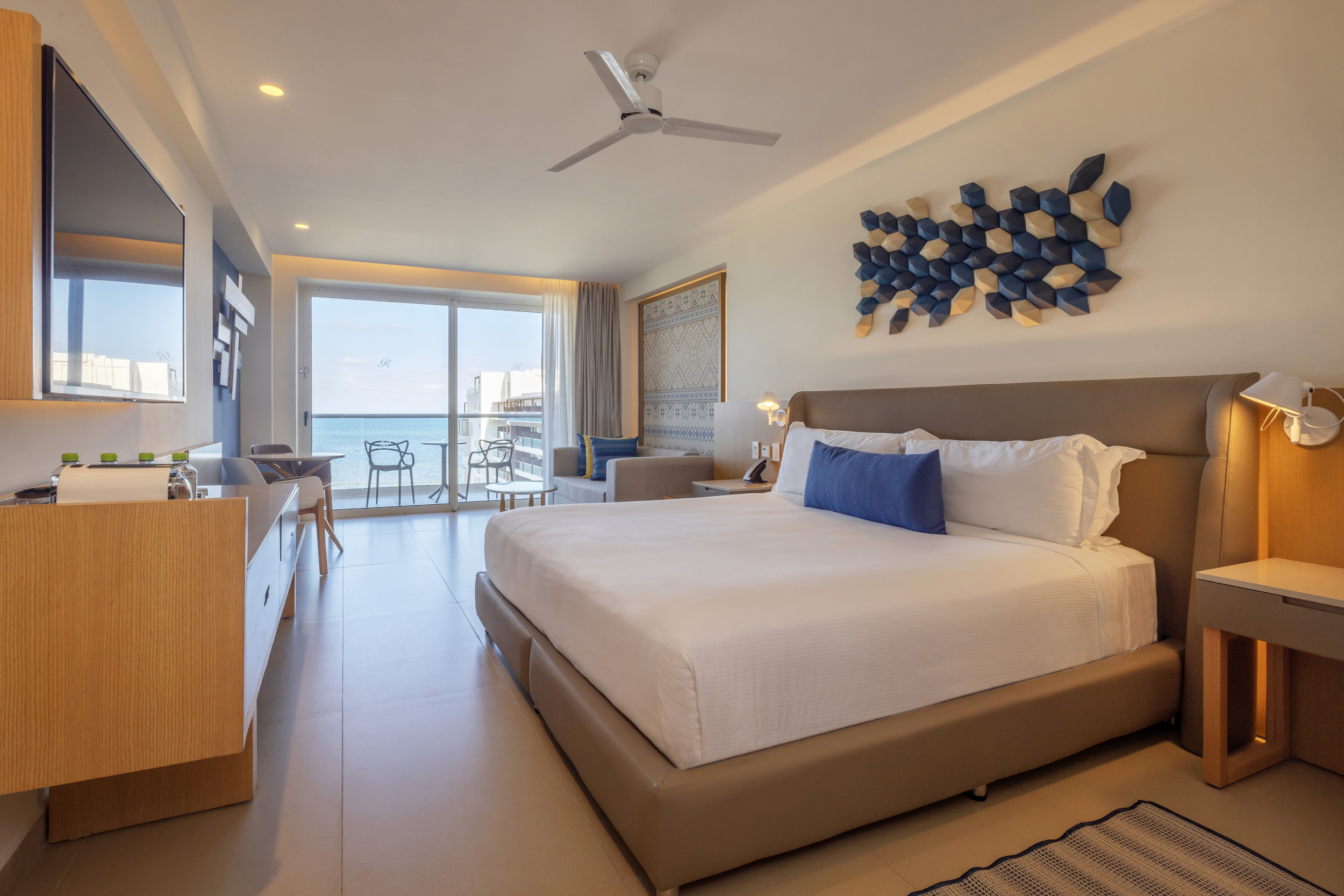 Junior Suite Ocean Front