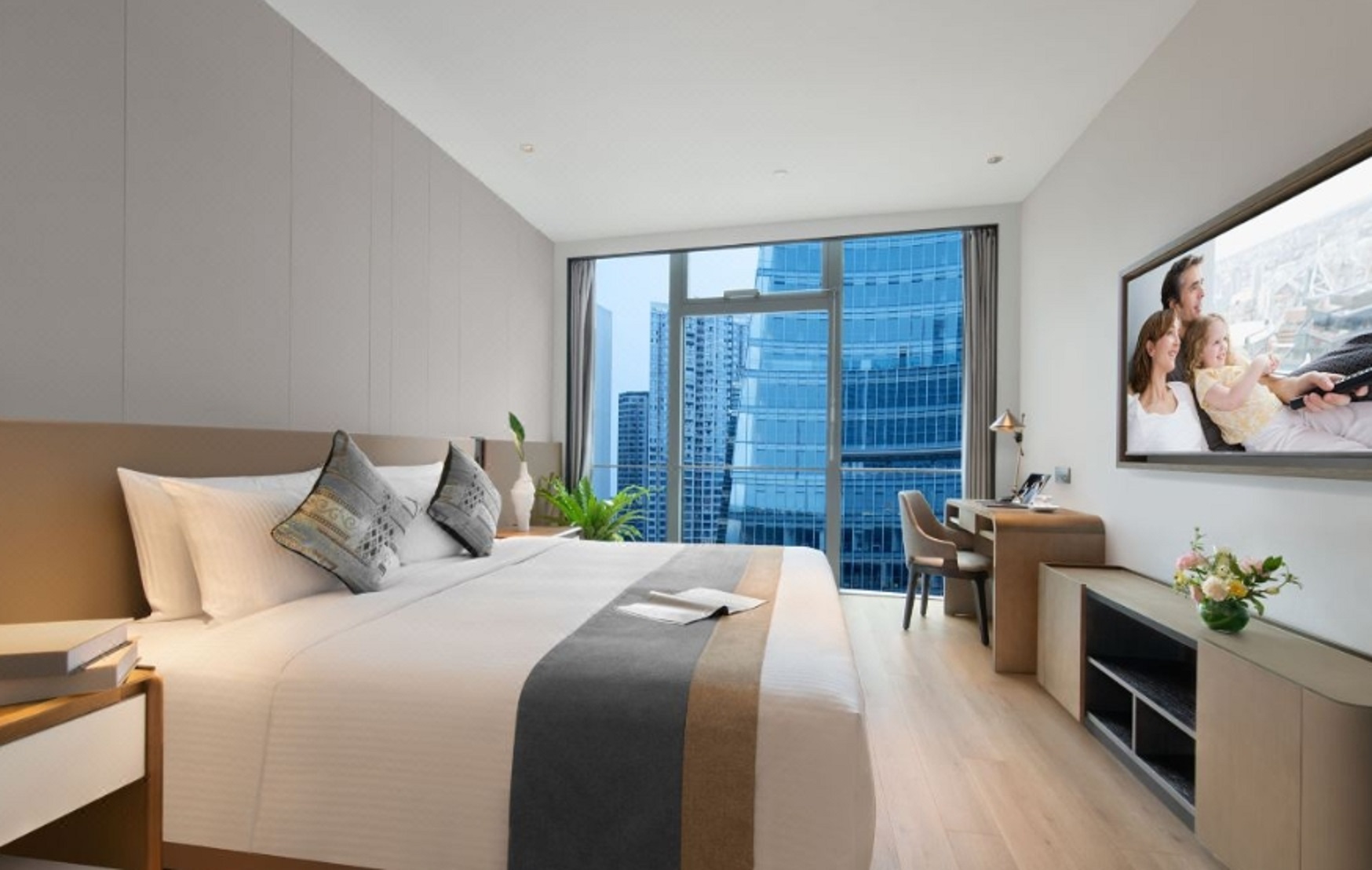 Room Deluxe Three Bedroom