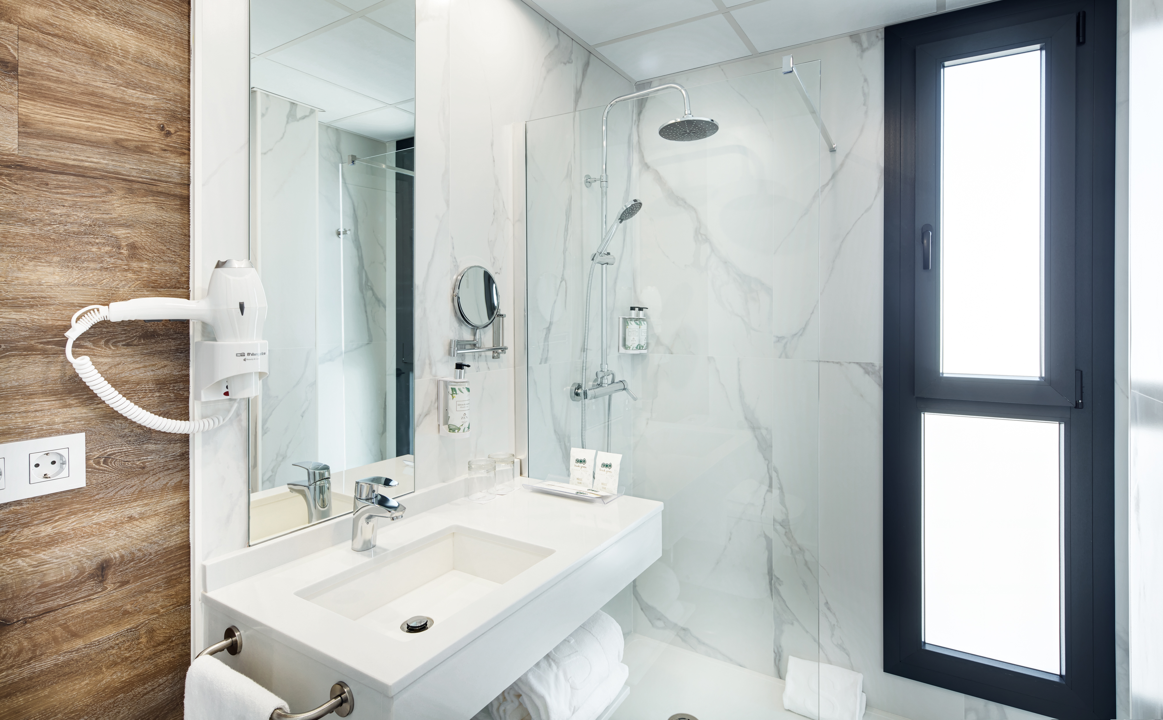 Double or Twin Standard