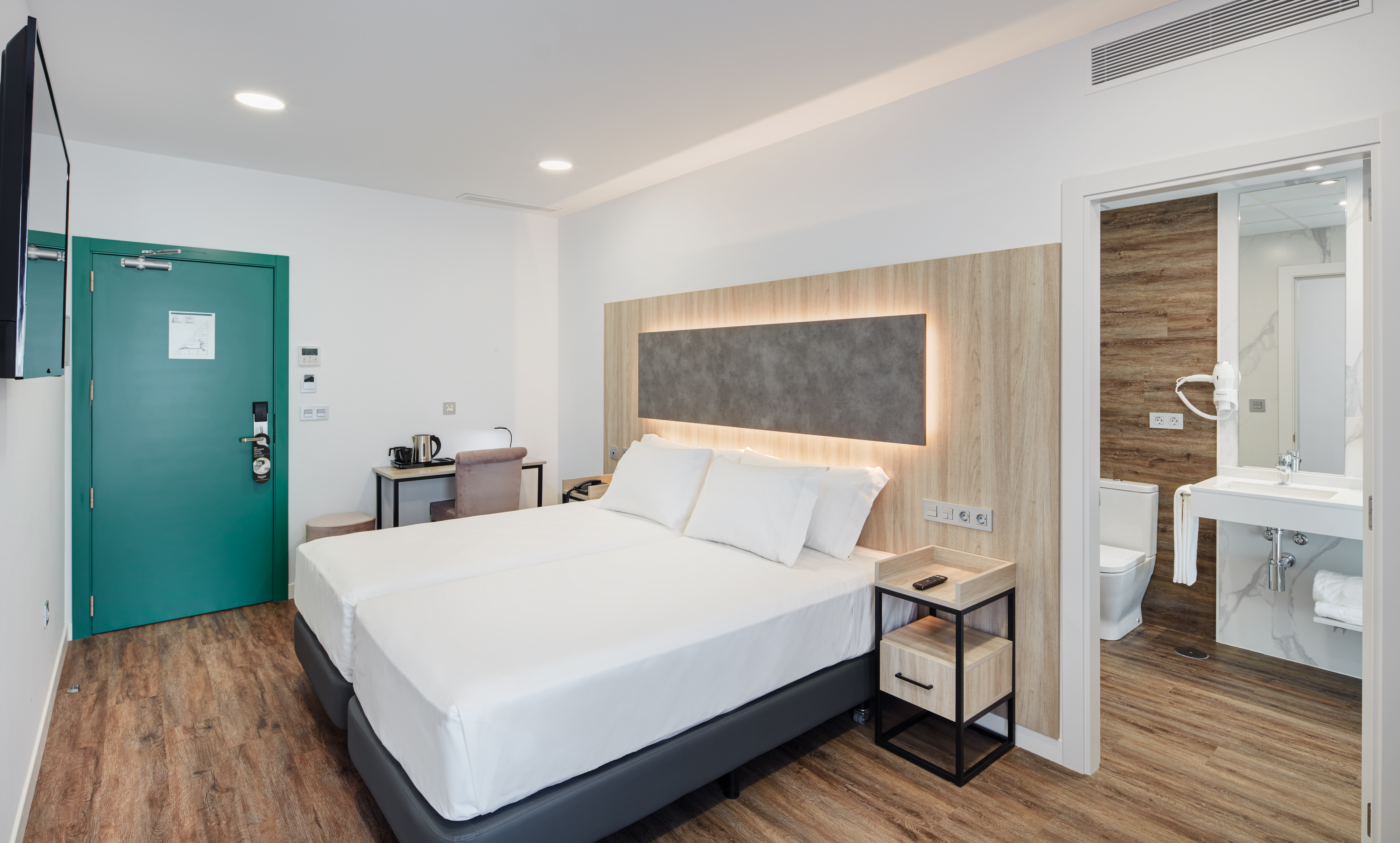 Double or Twin Standard