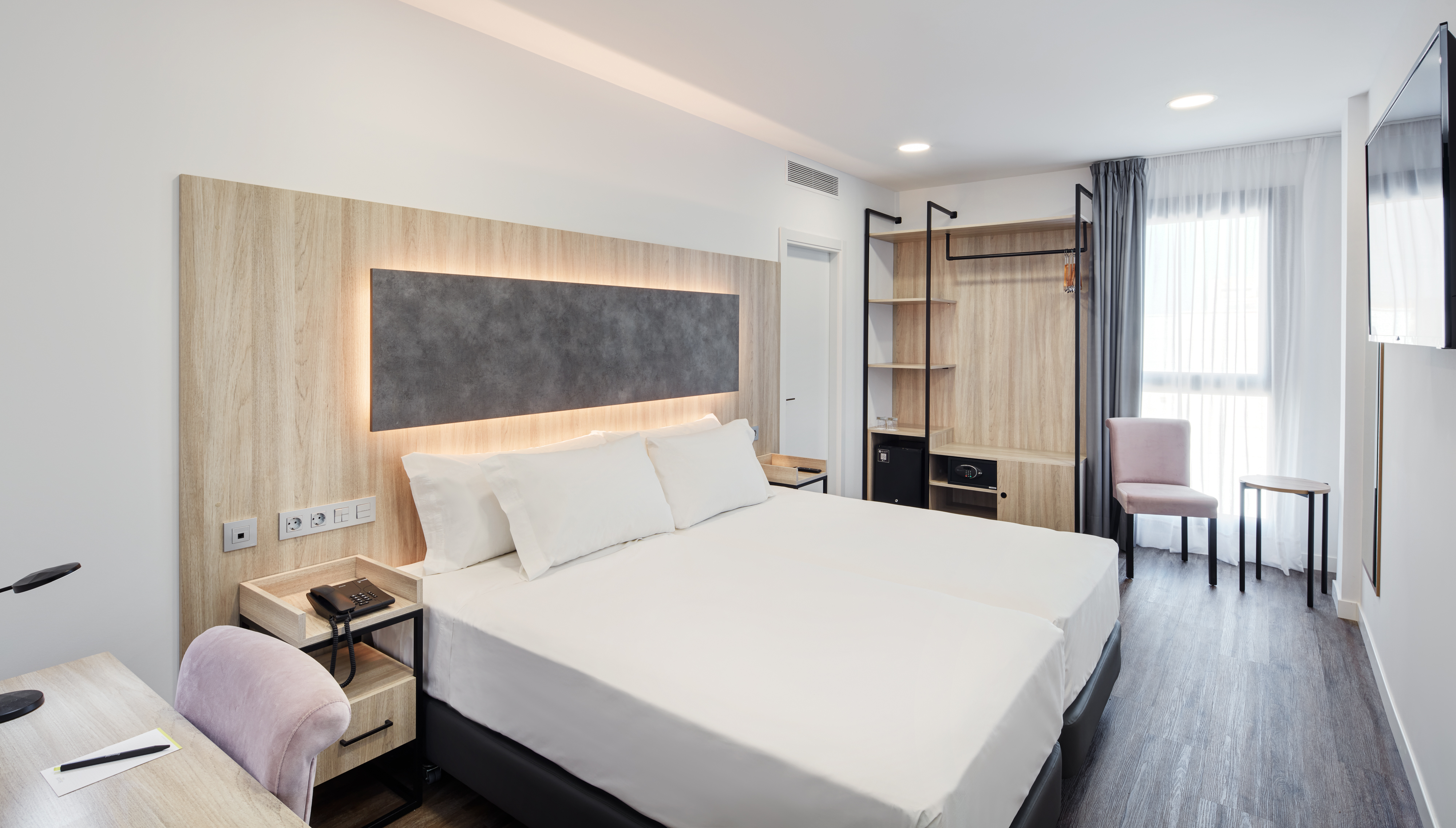 Double or Twin Standard