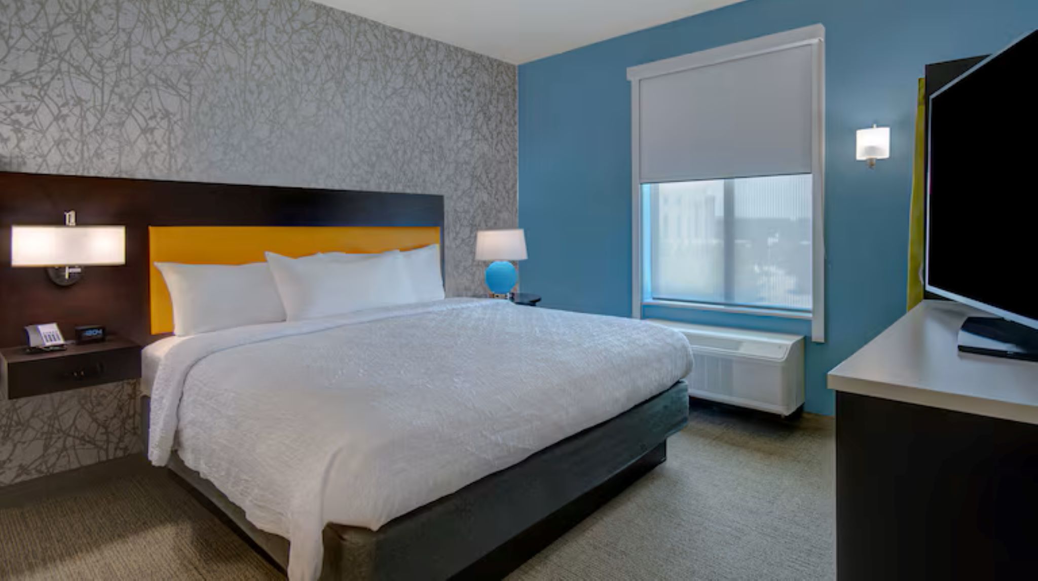 Studio King Size Bed